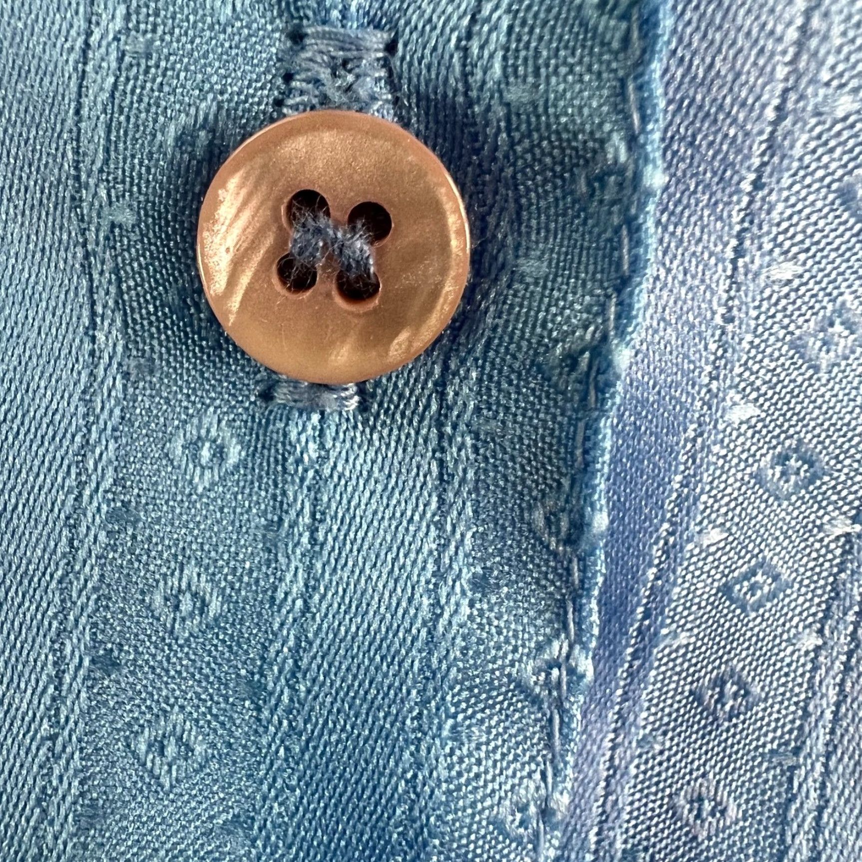 Vintage VINTAGE Windsor Blouse Womens 18 Blue Striped Made in USA Long Sleeve Collared Button Embroidered Chambray Polyester 100% Genuine USA Seller Mens? Size XXL / US 16-18 / IT 52-54 - 3 Thumbnail
