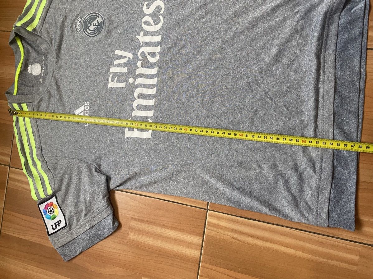 Adidas adidas Real Madrid 2015/16 Away Size US S / EU 44-46 / 1 - 16 Thumbnail