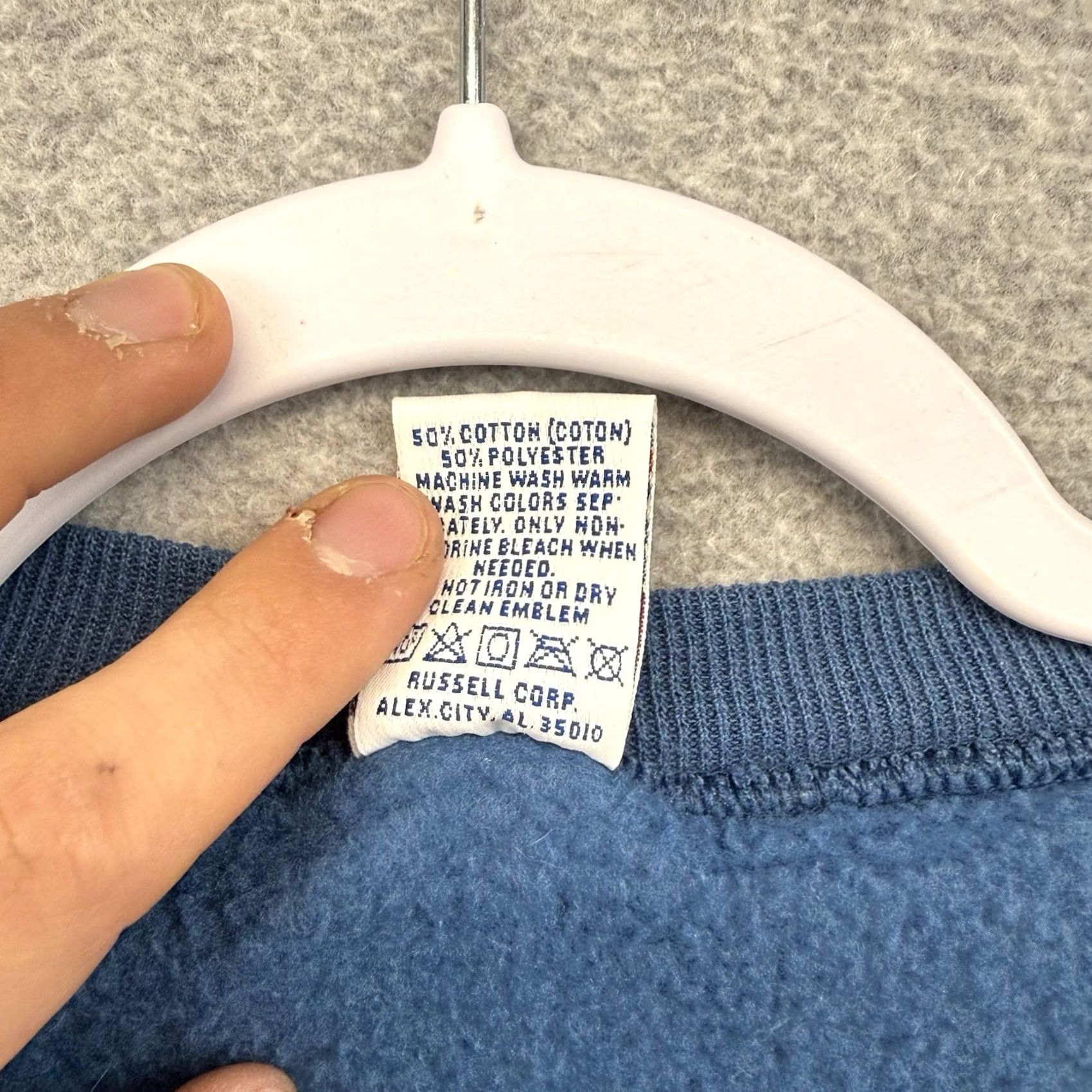 Russell Athletic VINTAGE Russell Athletic Men's Large Blue Crewneck Sweatshirt USA 90s Faded Cotton Blend Sweatshirt Pullover Crew Neck Size US L / EU 52-54 / 3 - 5 Thumbnail