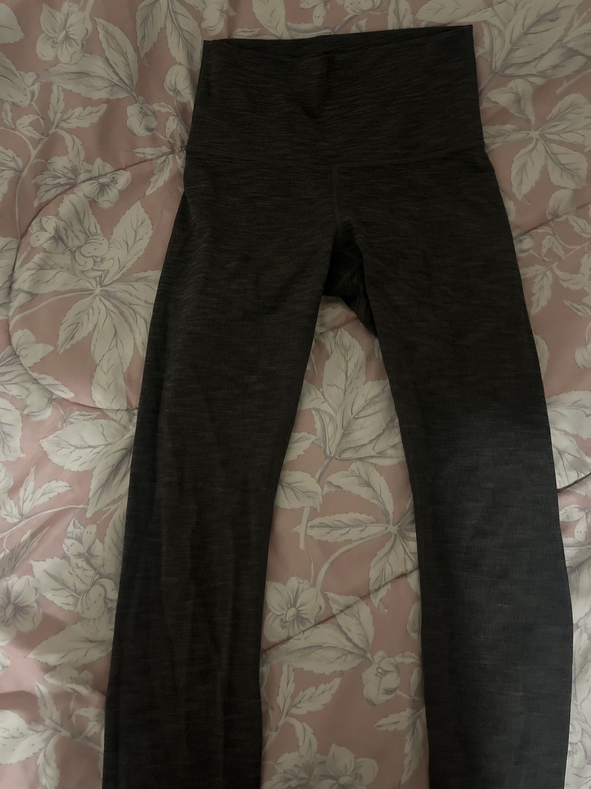 Lululemon Lululemon align grey 28” high rise Size 27" / US 4 / IT 40 - 2 Thumbnail