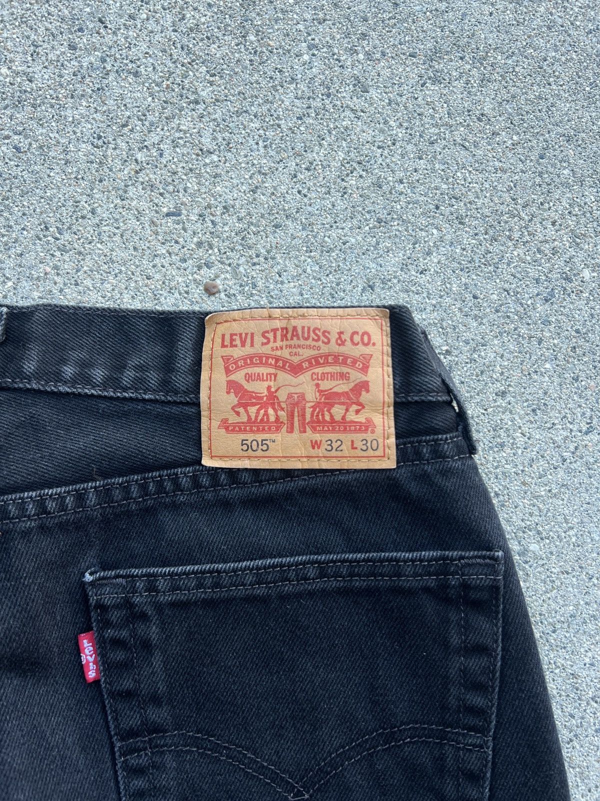 Levi's Vintage 2010s Black Levi’s 505 Relax Fit Jeans Size 32x30 Size US 32 / EU 48 - 3 Thumbnail