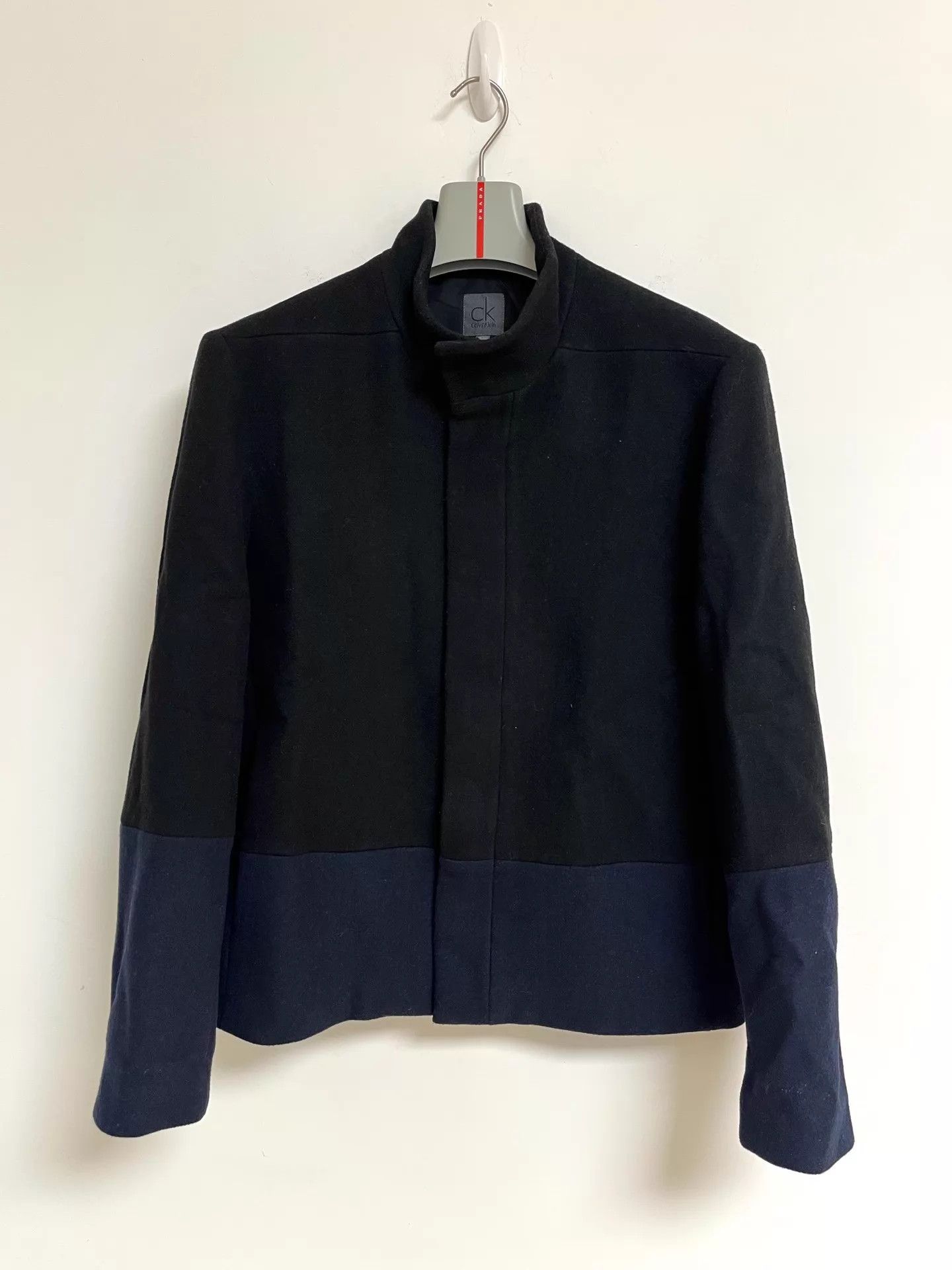 Calvin Klein Calvin Klein Vintage 00ss Magnetic Snap Jacket L Size US L / EU 52-54 / 3 - 1 Thumbnail
