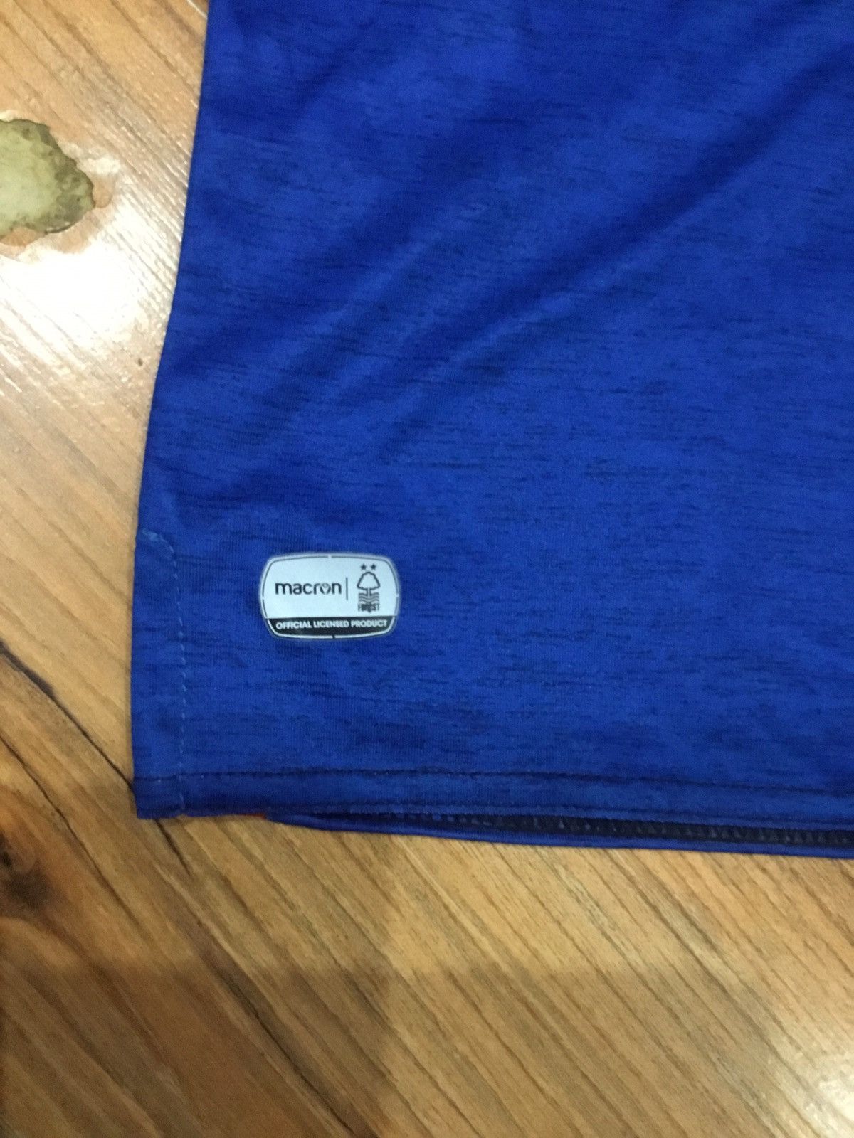 Other Macron Nottingham Forest Football Shirt Size M Mens Size US M / EU 48-50 / 2 - 3 Thumbnail