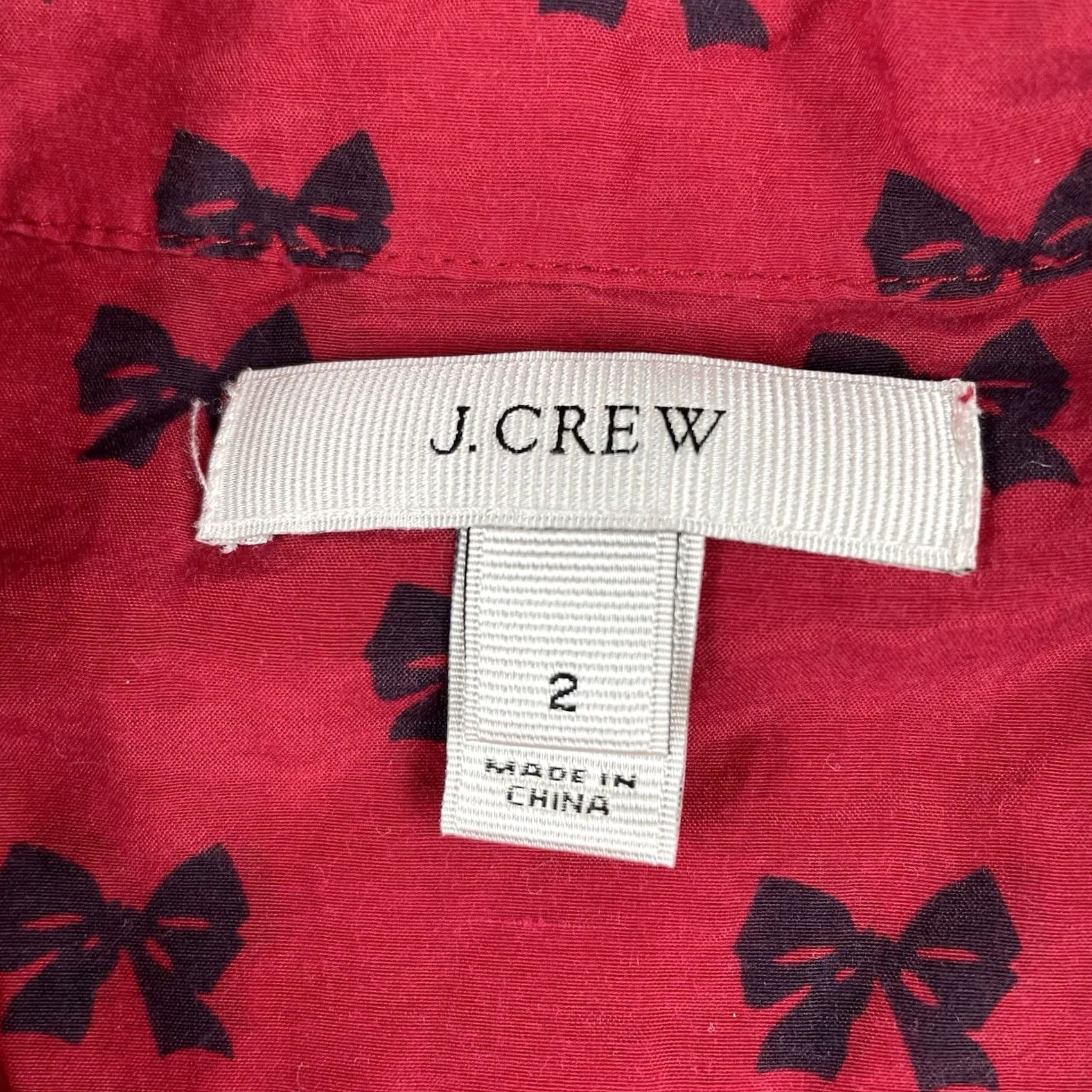 J.Crew VINTAGE J. Crew Women’s Small Red Long Sleeve Button Shirt Lightweight Bow Tie Pattern Size S / US 4 / IT 40 - 4 Thumbnail