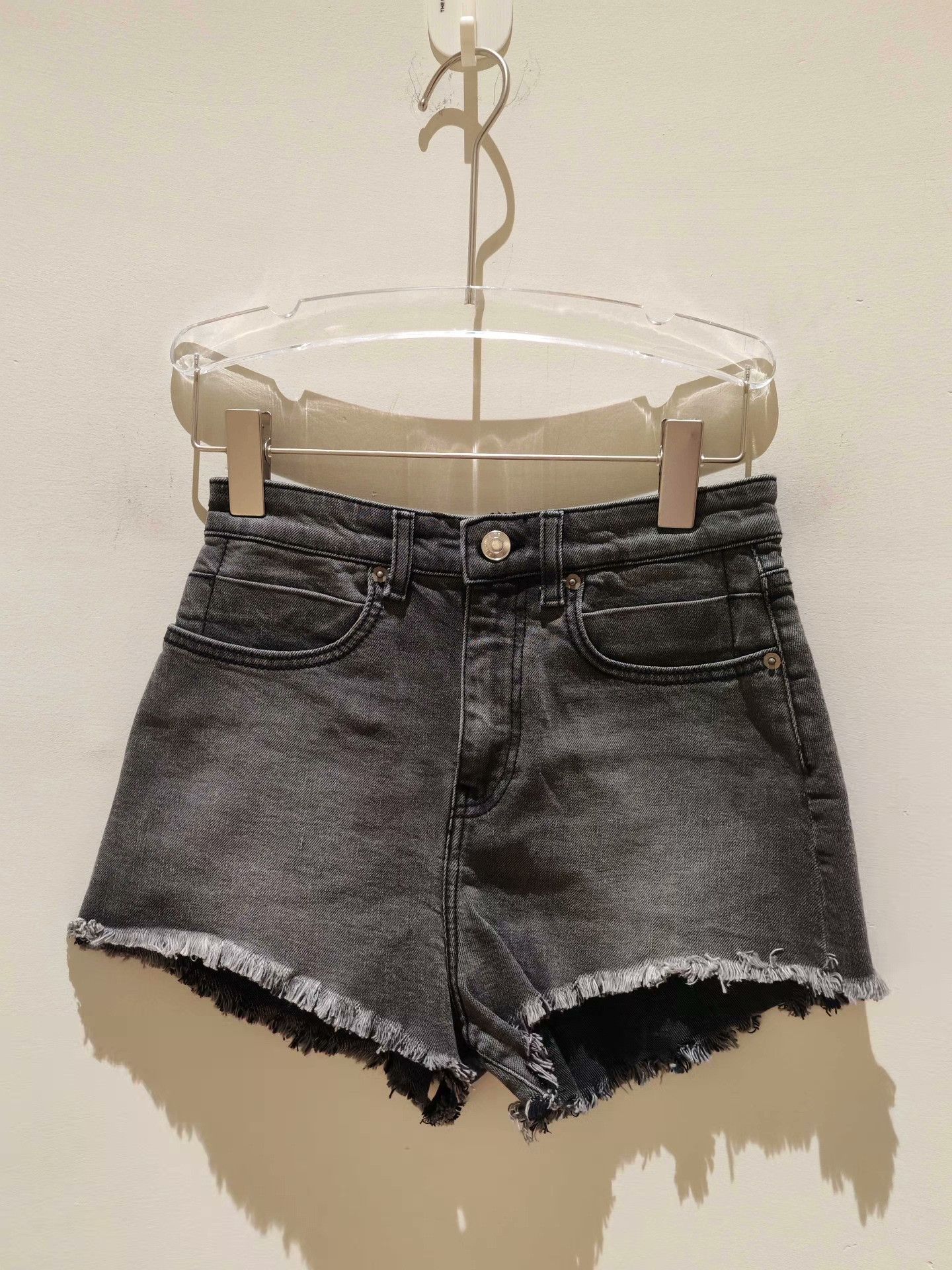Iro IRO Linnie Denim Shorts Size 24" / US 00 / IT 34 - 1 Thumbnail