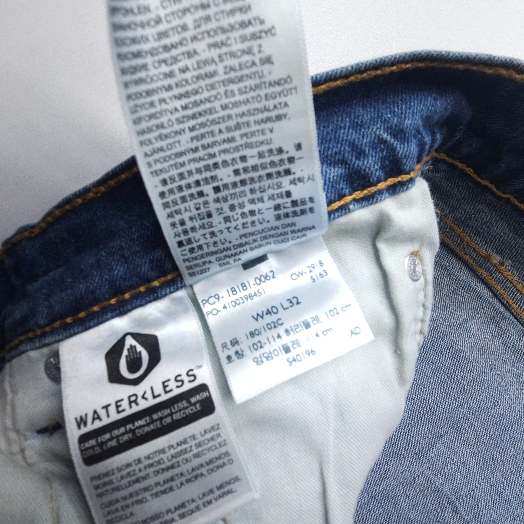 Levi's VINTAGE Levi's 541 Athletic Taper Jeans Mens 40 x 32 Blue Stretch Whiskered Denim Size US 40 / EU 56 - 7 Thumbnail