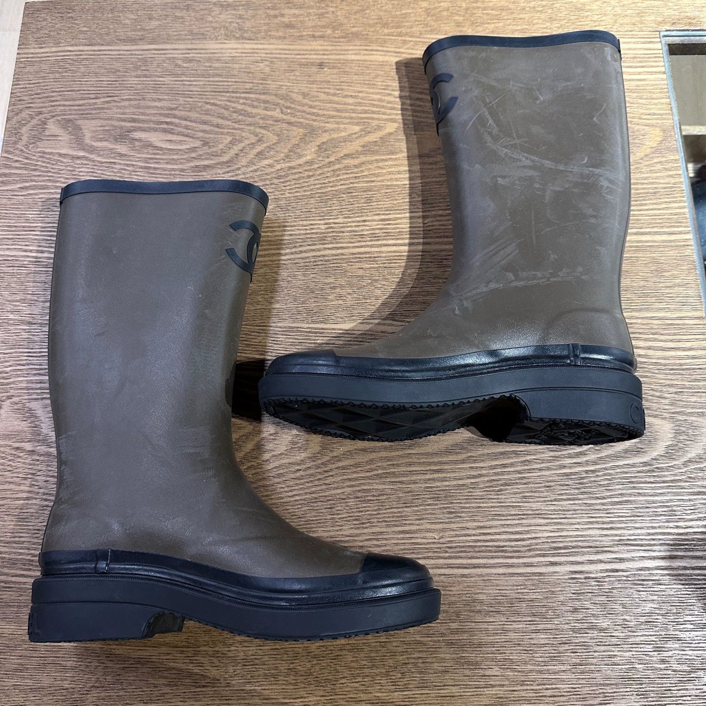 Chanel Chanel 24A May188 Olive Color-Blocked Rain Boots 35 Size US 4.5 / IT 34.5 - 4 Thumbnail