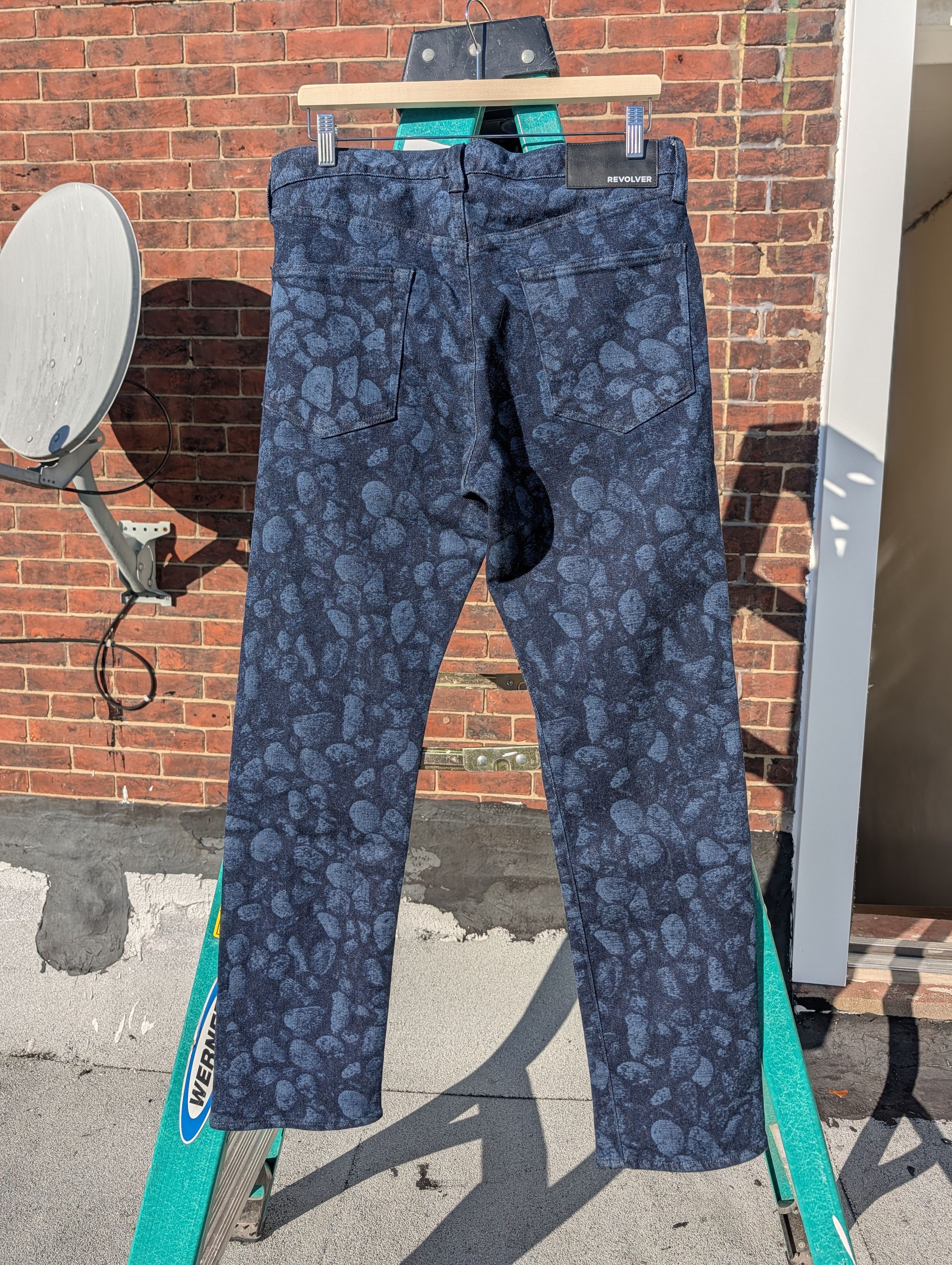Japanese Brand Revolver Laser Etched Denim Size US 33 - 2 Thumbnail