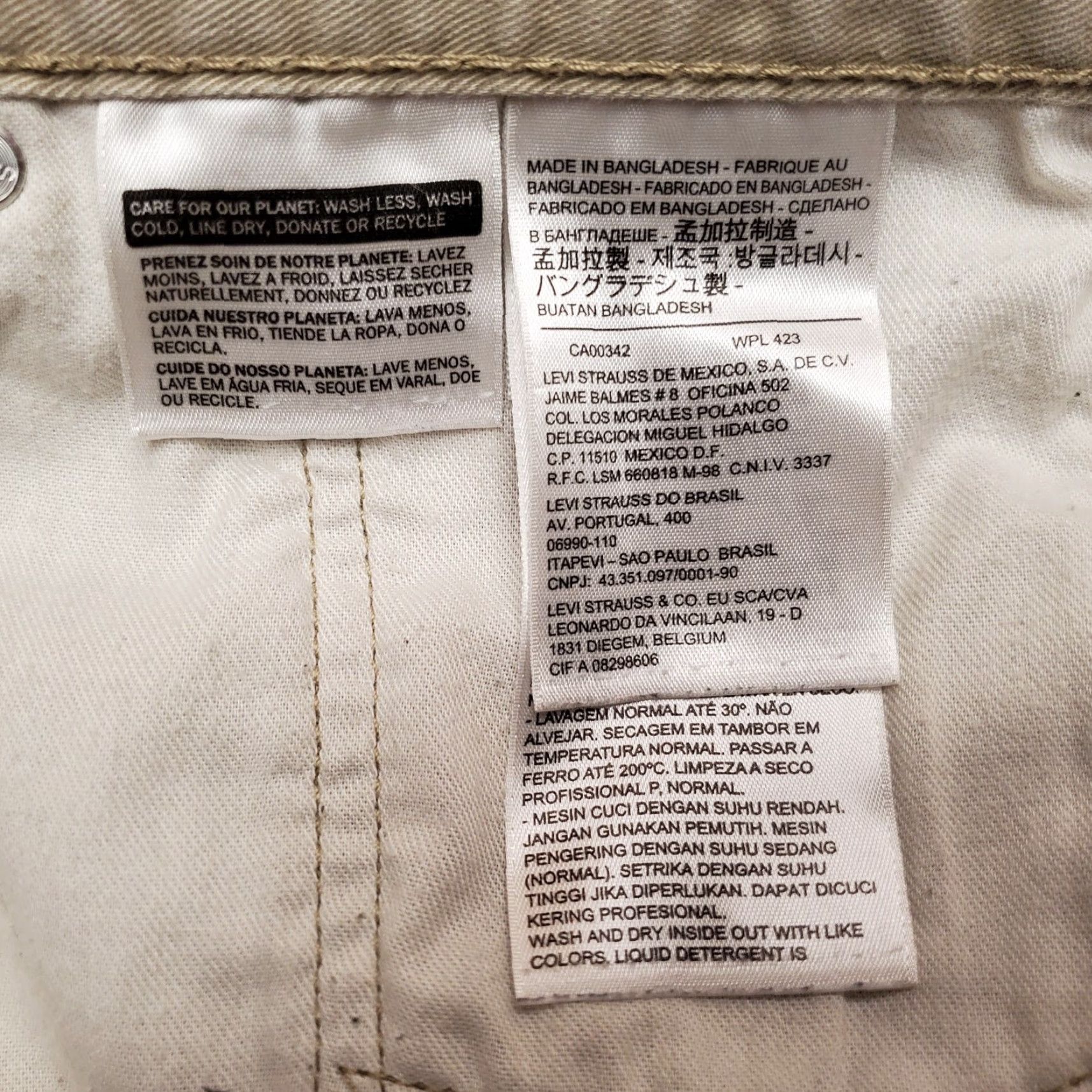 Vintage Levis Pants Mens 34x32 Beige Khaki Chino White Tab Flat Front Casual Flaws 559 Size US 38 / EU 54 - 7 Thumbnail