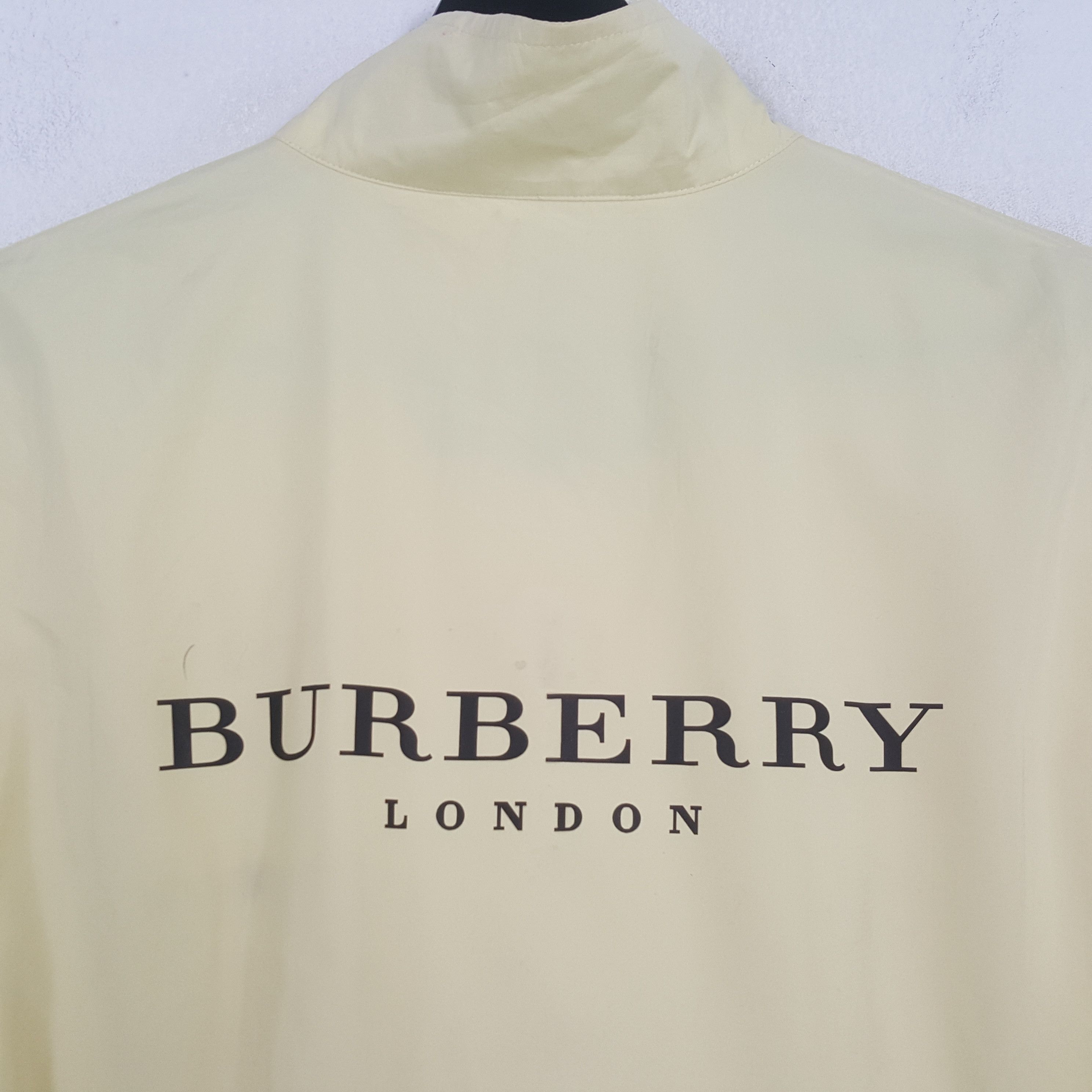 Burberry BURBERRY LONDON Fashion Brand Custom Art Vest C285N52 Size US L / EU 52-54 / 3 - 2 Thumbnail