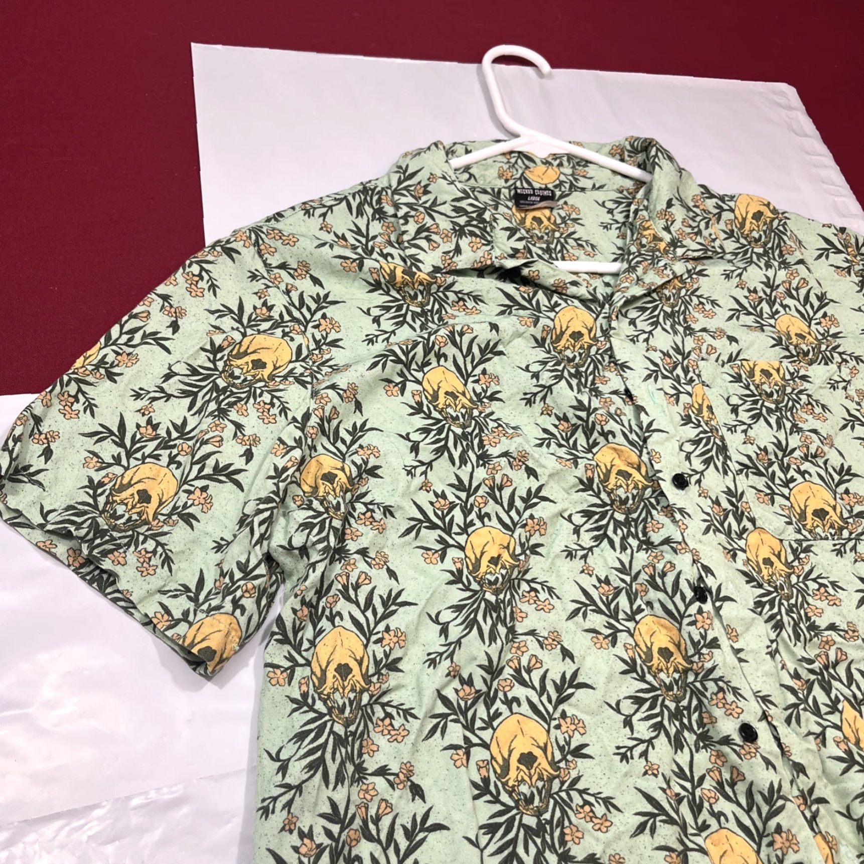 Vintage Wicked Clothes Shirt Mens L Button-Up Short Sleeve Yellow Skull Flowers Rayon Cyber Gothic Hippy Emo Earthy Party/Cocktail Size US L / EU 52-54 / 3 - 4 Thumbnail