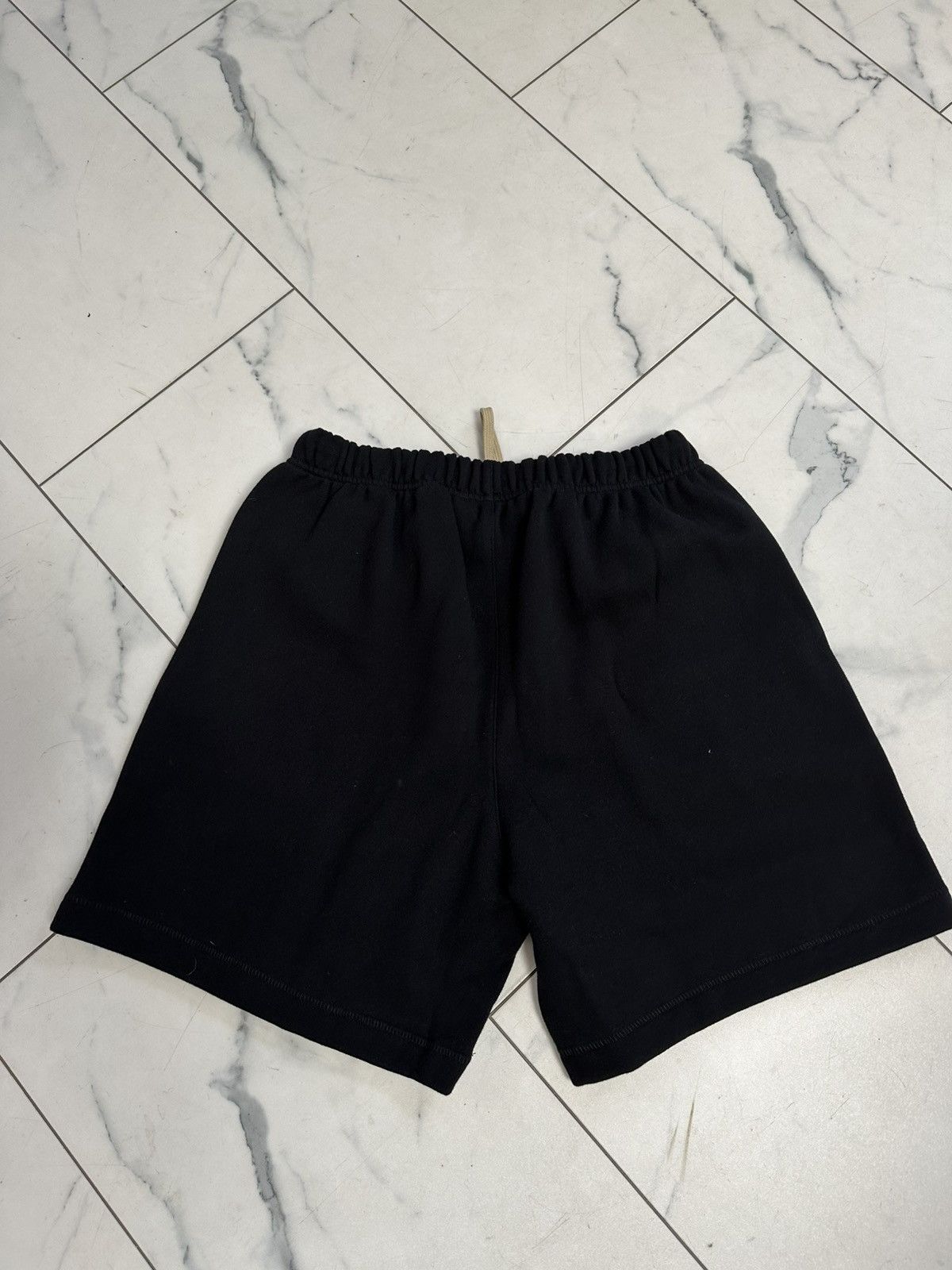 Essentials × NBA Essentials X NBA Shorts ‘Black’ Size US 30 / EU 46 - 2 Thumbnail