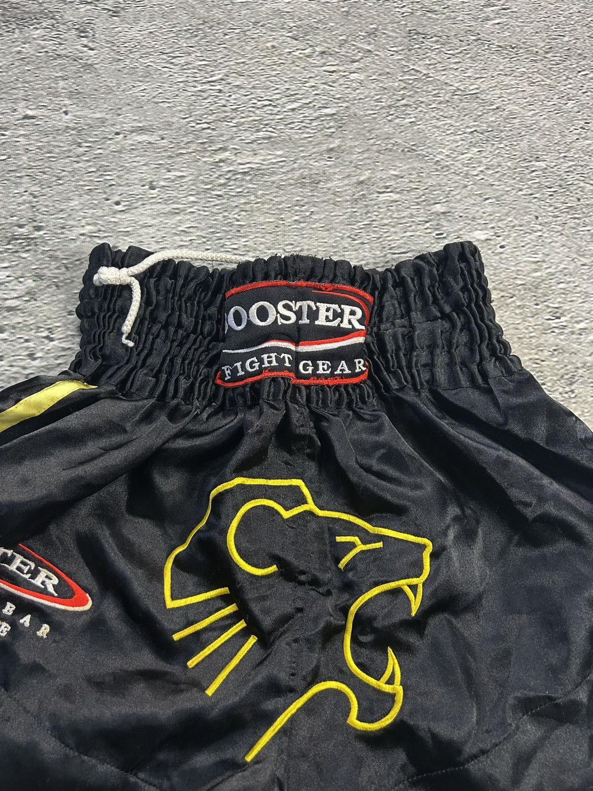 Vintage Vintage Muay Thai Boxing shorts black Y2K big logo Size US 34 / EU 50 - 3 Thumbnail