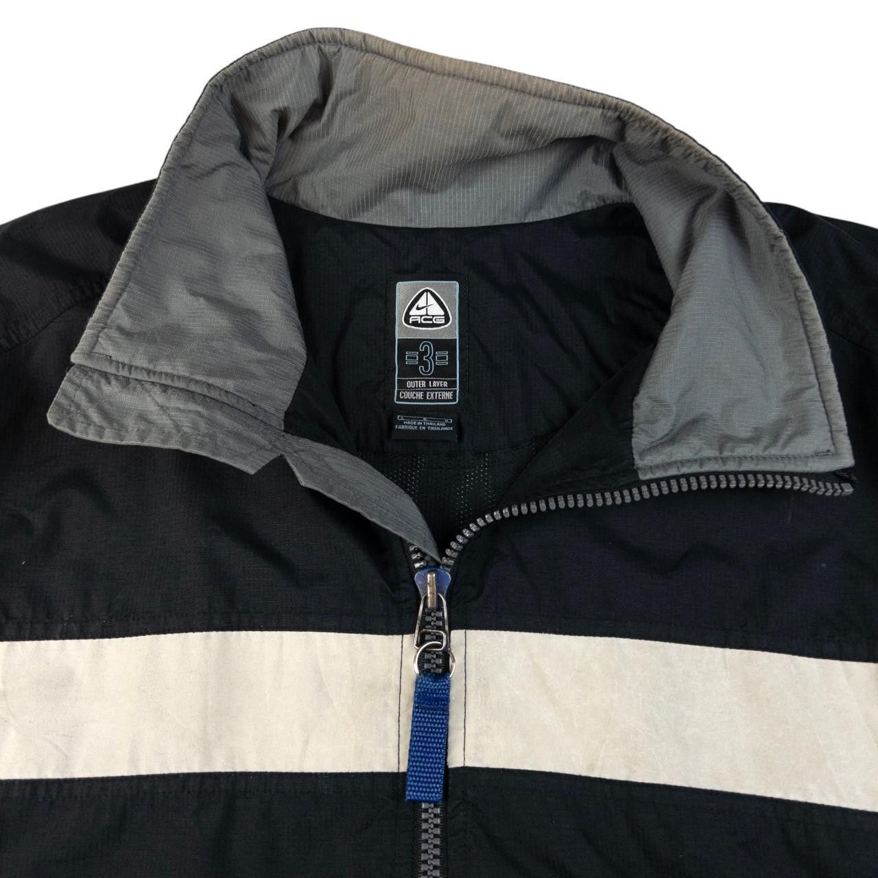 Nike ACG Vintage Nike ACG Cargo Pocket Jacket Size L Size US L / EU 52-54 / 3 - 4 Thumbnail