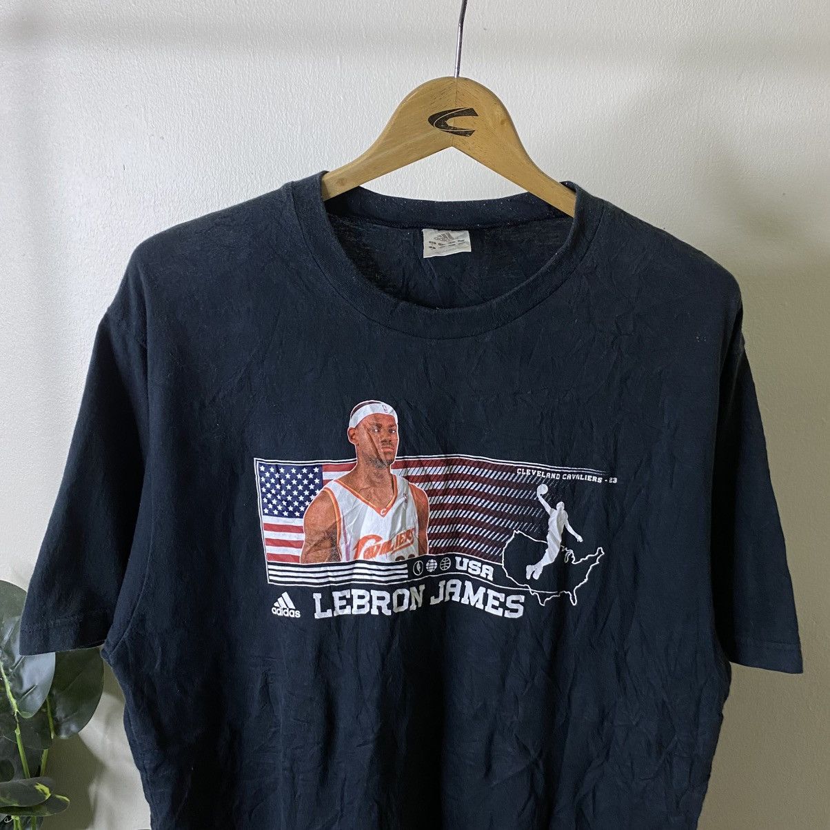 Adidas Vintage 2008 Adidas x Lebron James NBA Collaboration T Shirt Size US L / EU 52-54 / 3 - 2 Thumbnail