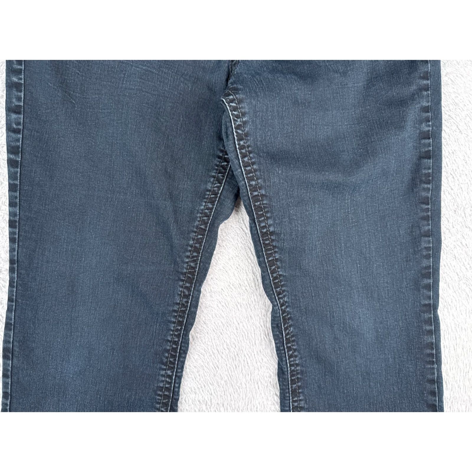 Vintage HYDRAULIC Women’s Capri Jeans 32 Blue Denim Mid Rise Dark Wash Cotton Blend 20 Inseam Regular Fit Size 24" / US 00 / IT 34 - 3 Thumbnail