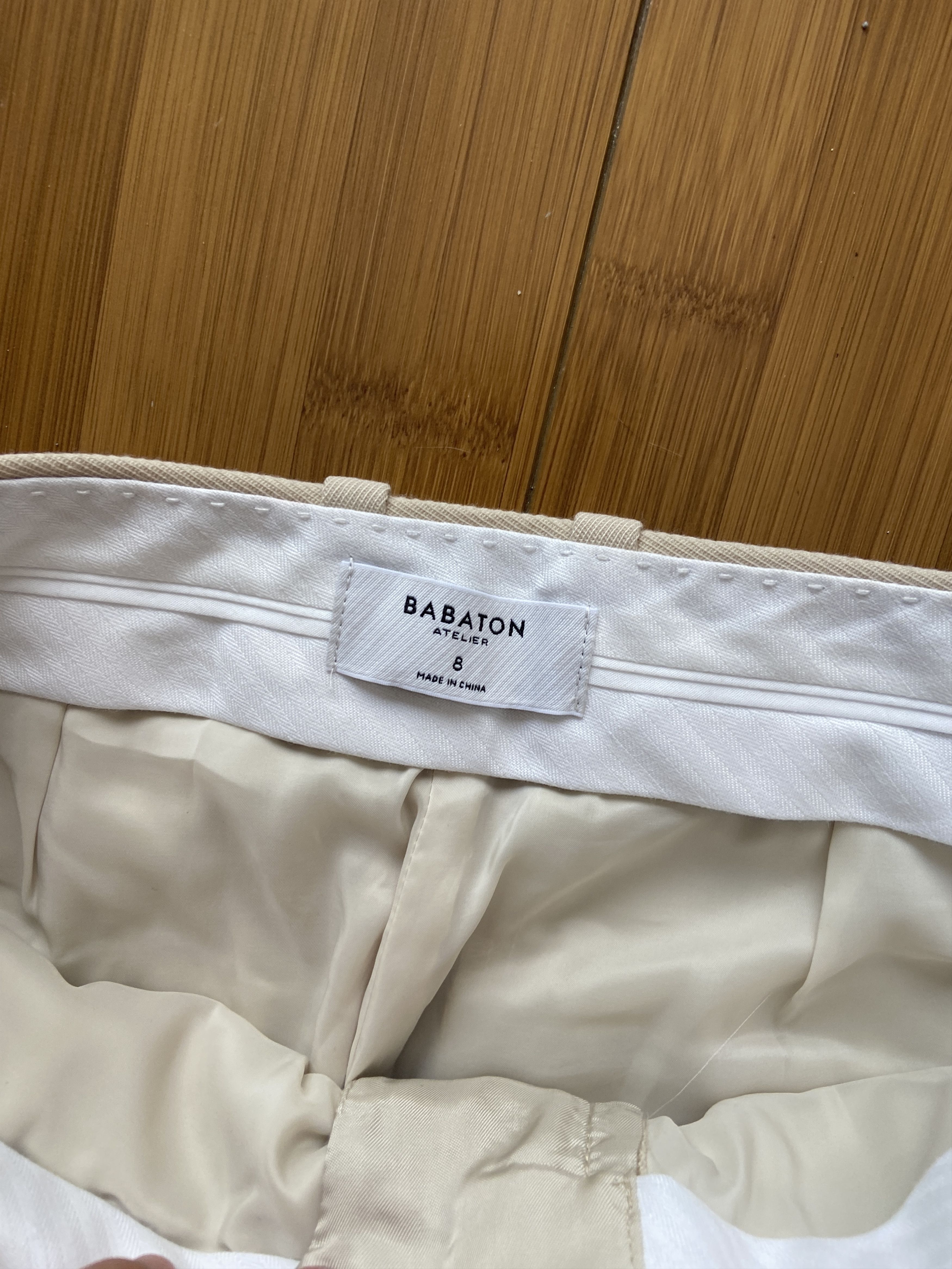 Aritzia Aritzia Babaton Beige Tan Wide Leg Dress Pants 8 Medium Size 30" / US 8 / IT 44 - 4 Thumbnail