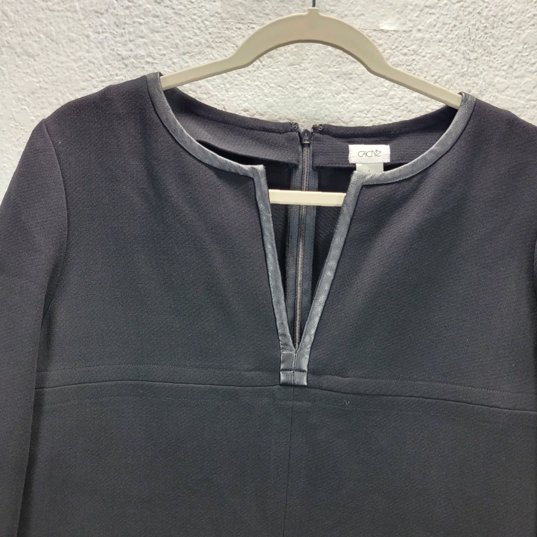 Vintage Cache Womens Dress Sz 8 Black Notched V-Neck Back Zip Pockets Long Sleeve - 8? Size M / US 6-8 / IT 42-44 - 4 Thumbnail