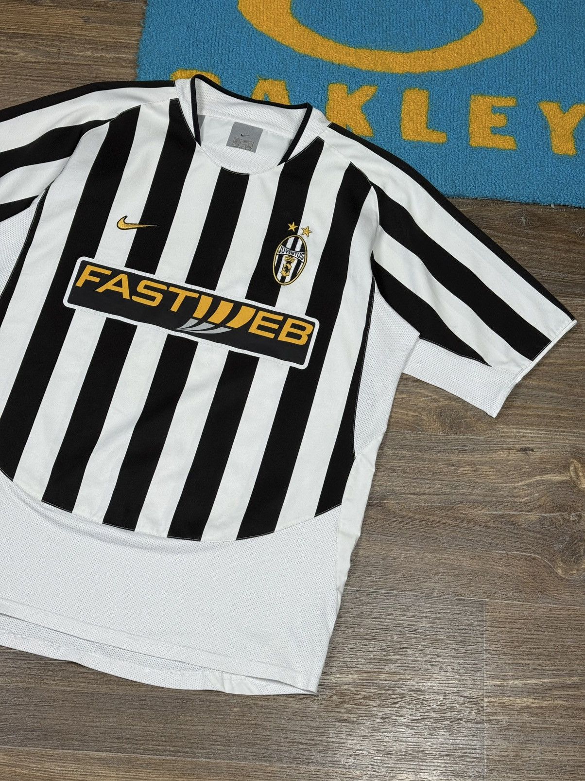 Nike Vintage Nike FC Juventus Home 2003/4 Soccer Jersey Size L Size US L / EU 52-54 / 3 - 2 Thumbnail