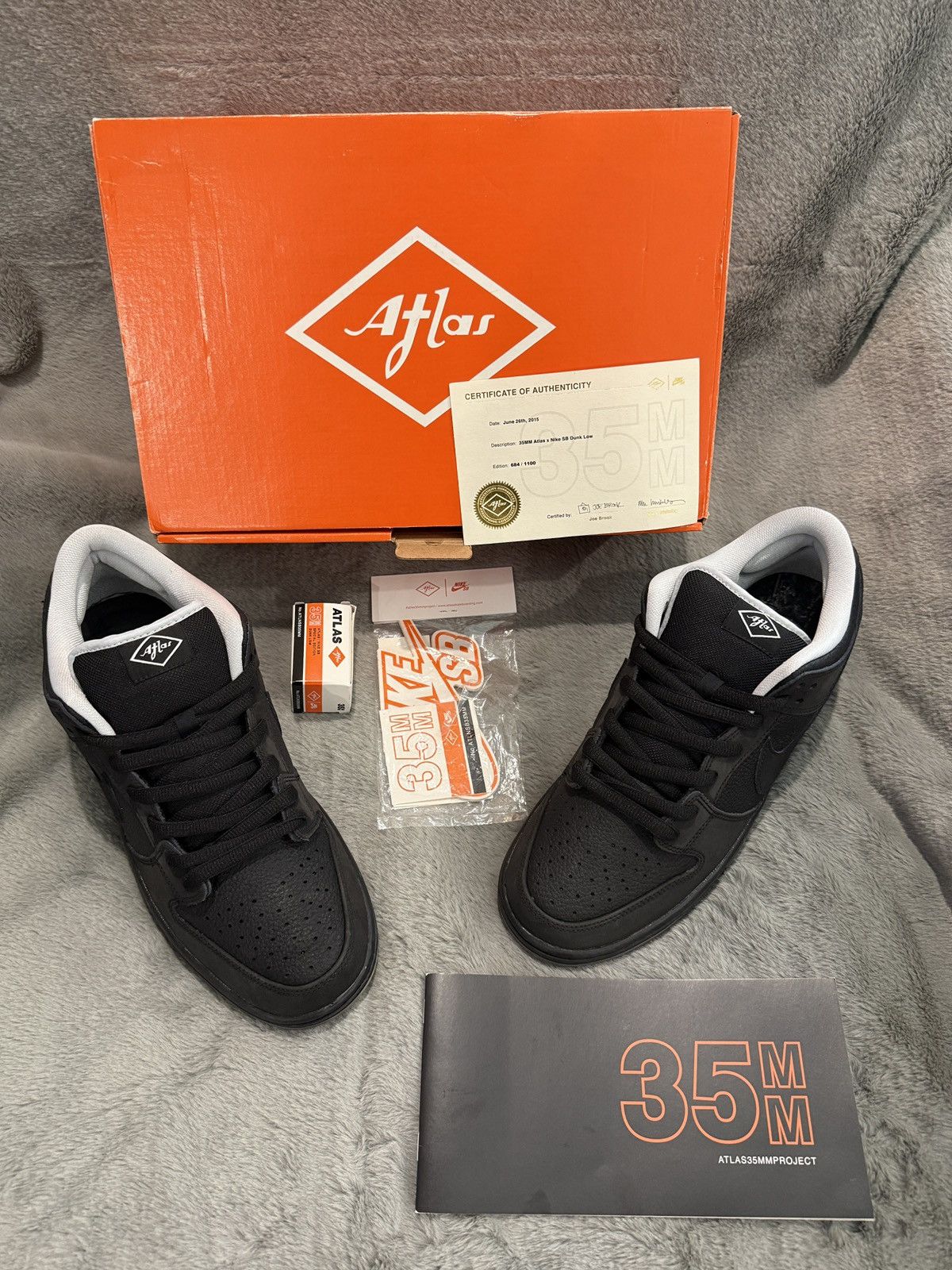 Nike Nike SB Dunk Low Atlas 35MM Black Special Box 13M DS OG ALL Size US 13 / EU 46 - 10 Thumbnail
