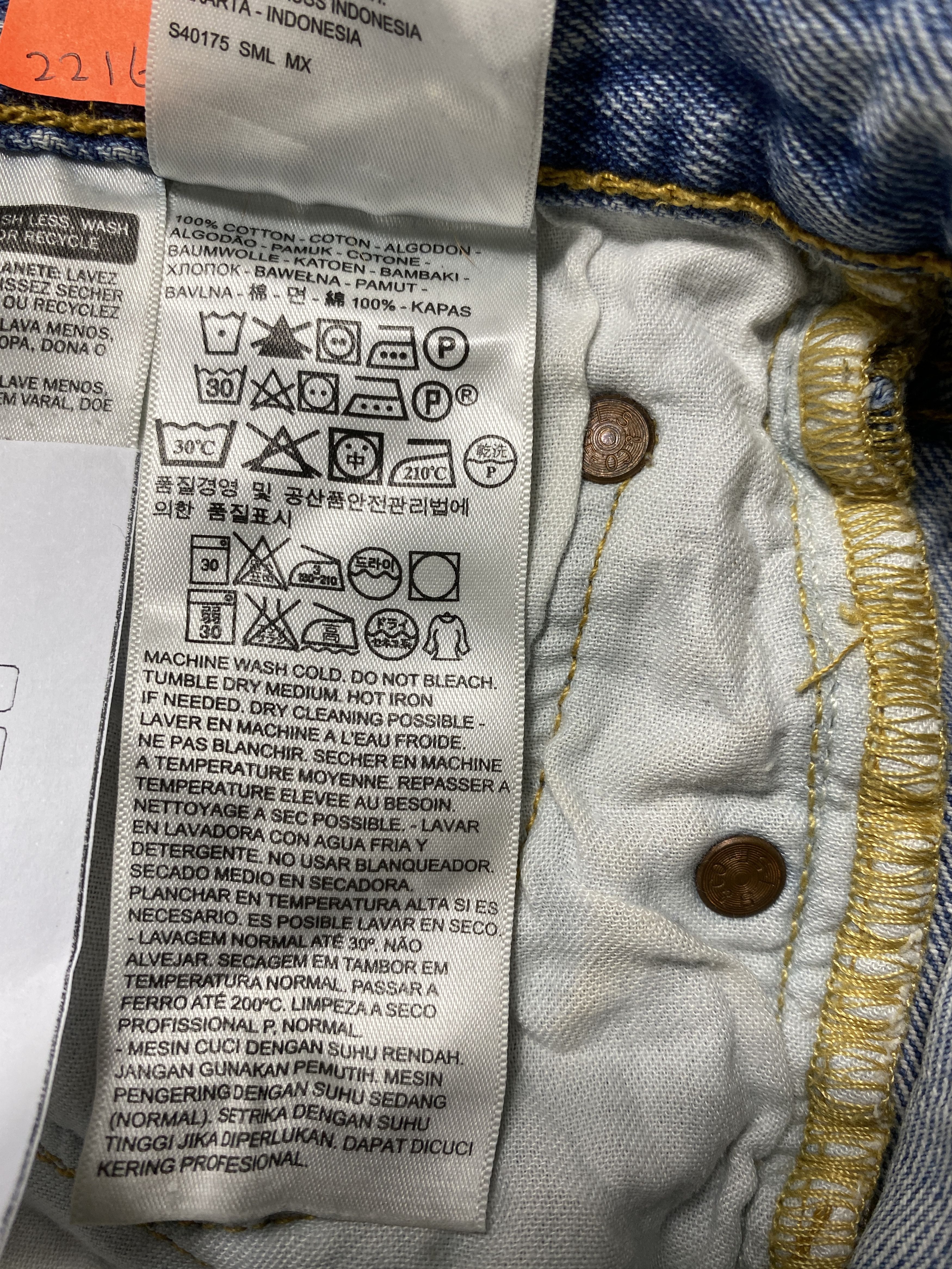 Japanese Brand Light Blue Wash Vintage Levi's 501 Jeans 32x31 Denim -JN2216 Size US 32 / EU 48 - 9 Thumbnail
