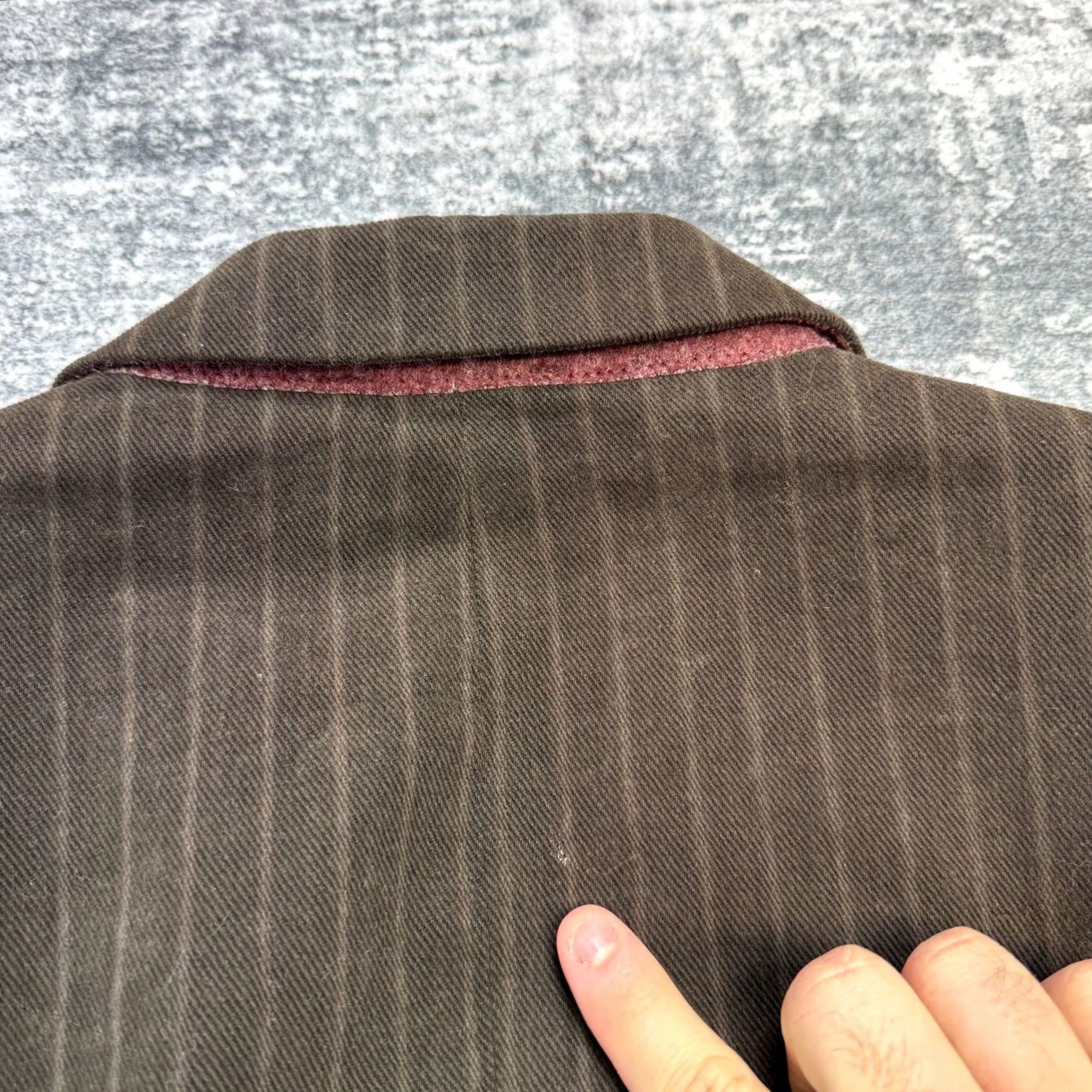 Banana Republic VINTAGE Banana Republic Blazer Mens 42S Brown Pinstripe 3-Button Notch Lapel Single-Breasted Wool/Cotton 40in Chest 42 Regular Brown Denim? Size 42R - 5 Thumbnail