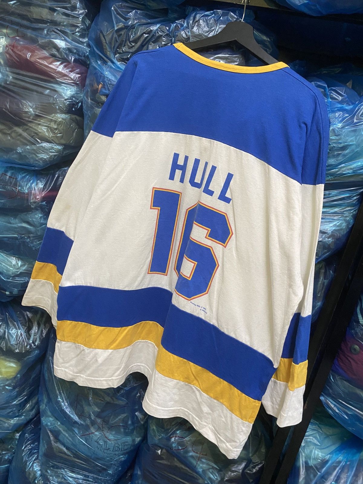 NHL × Nutmeg Vintage Nutmeg Mills St. Louis Blues Brett Hull Jersey Tee Size US XL / EU 56 / 4 - 11 Thumbnail
