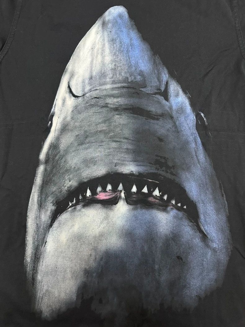 Givenchy Givenchy Classic Shark Short-sleeved T-shirt Size US S / EU 44-46 / 1 - 2 Thumbnail