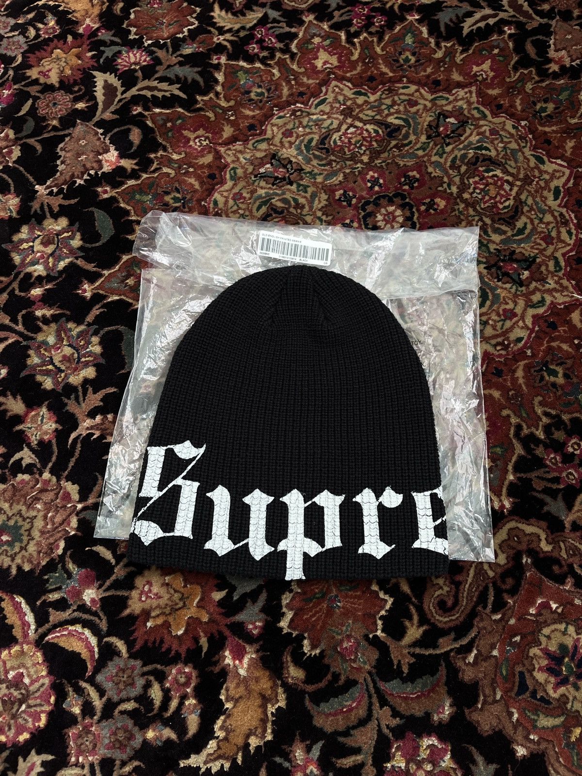 Supreme Supreme Old English Beanie skullie hat black Size ONE SIZE - 1 Thumbnail