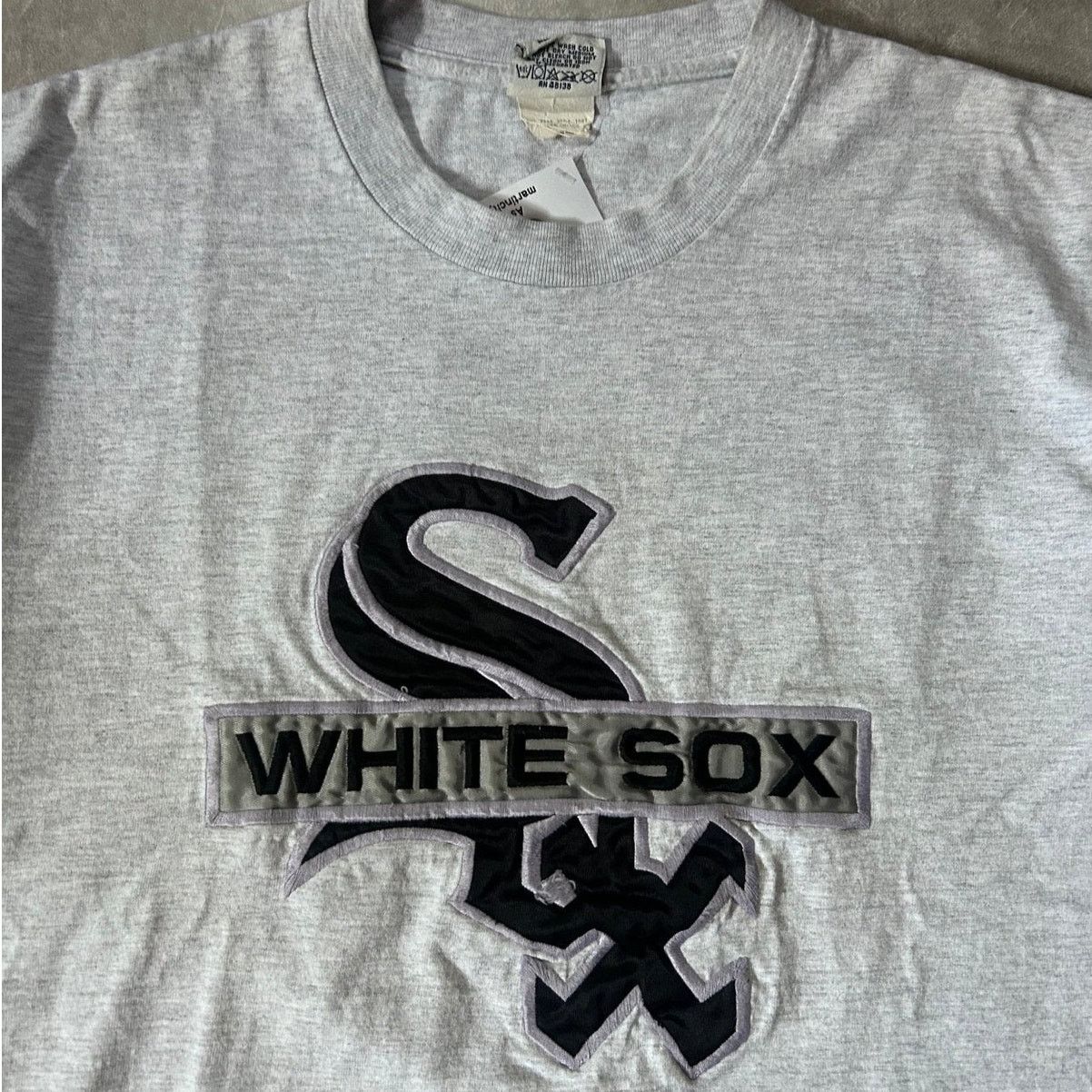 Nutmeg 90's Vintage White Sox Embroidered Logo Grey T-Shirt -XL Size US XL / EU 56 / 4 - 2 Thumbnail