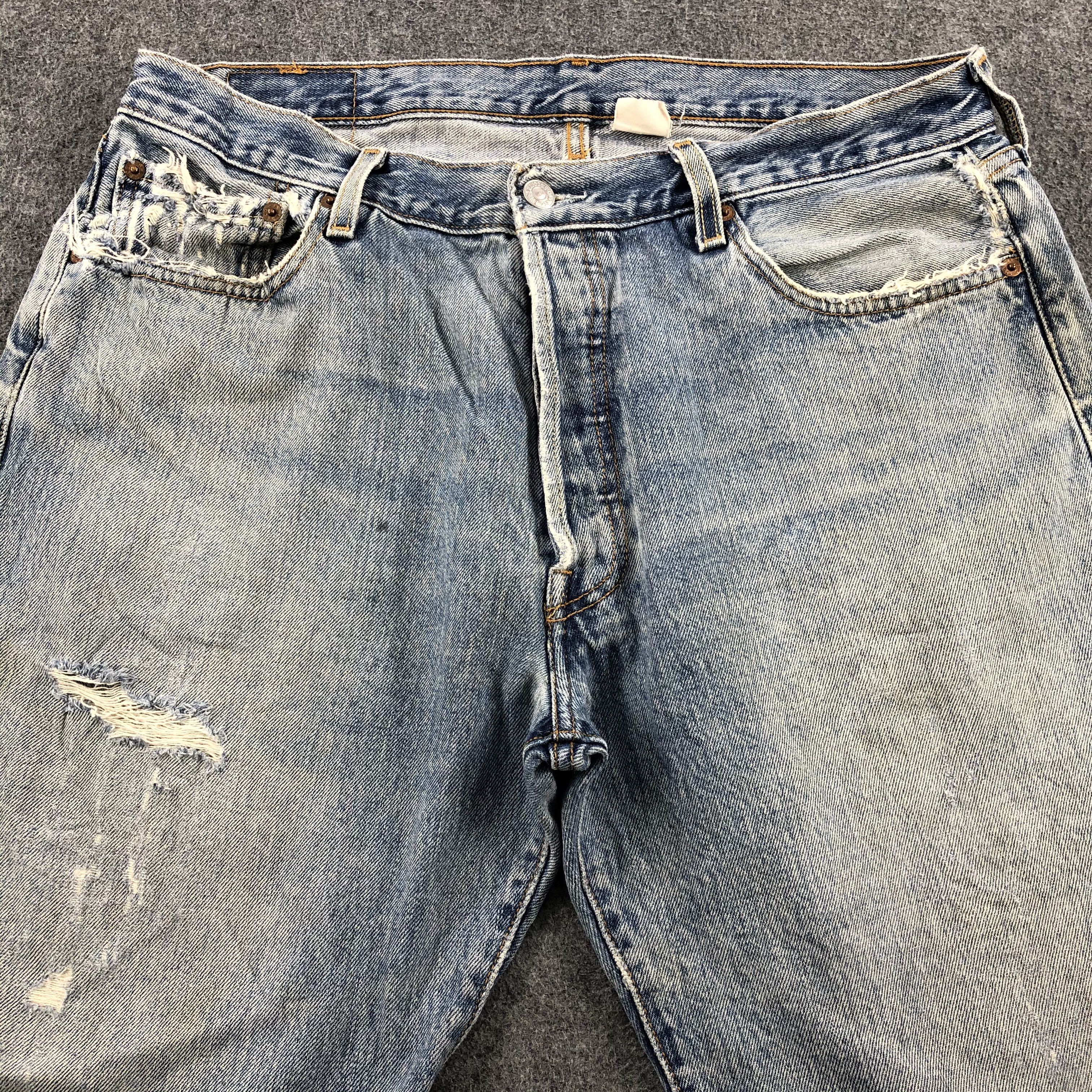 Levi's 90s Vintage Blue Wash Levis 501 Jeans-JM1794 Size US 35 - 6 Thumbnail
