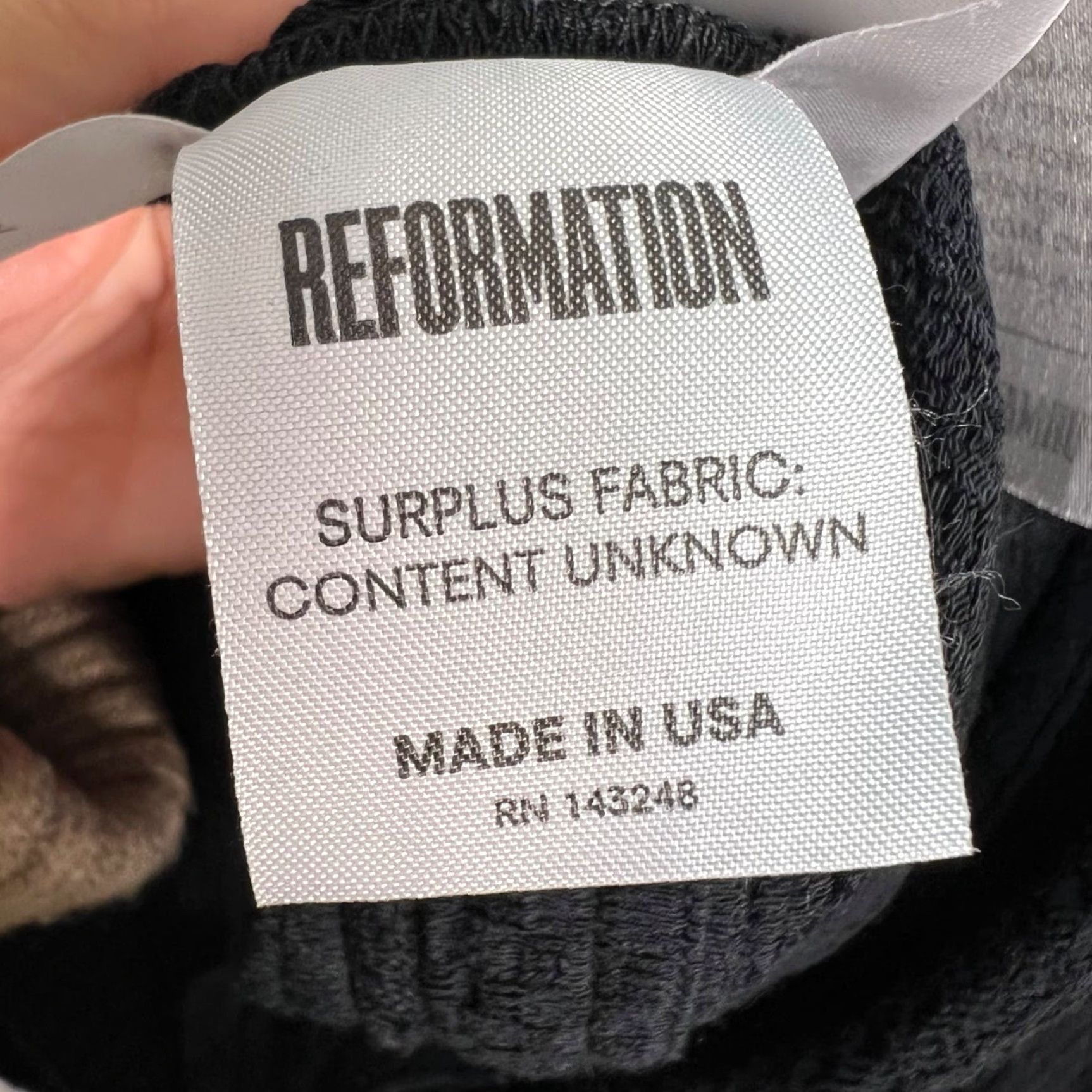 Reformation Reformation Jumpsuit One-Piece Black XS Textured Wrap With Pockets Womens Size 26" / US 2 / IT 38 - 3 Thumbnail
