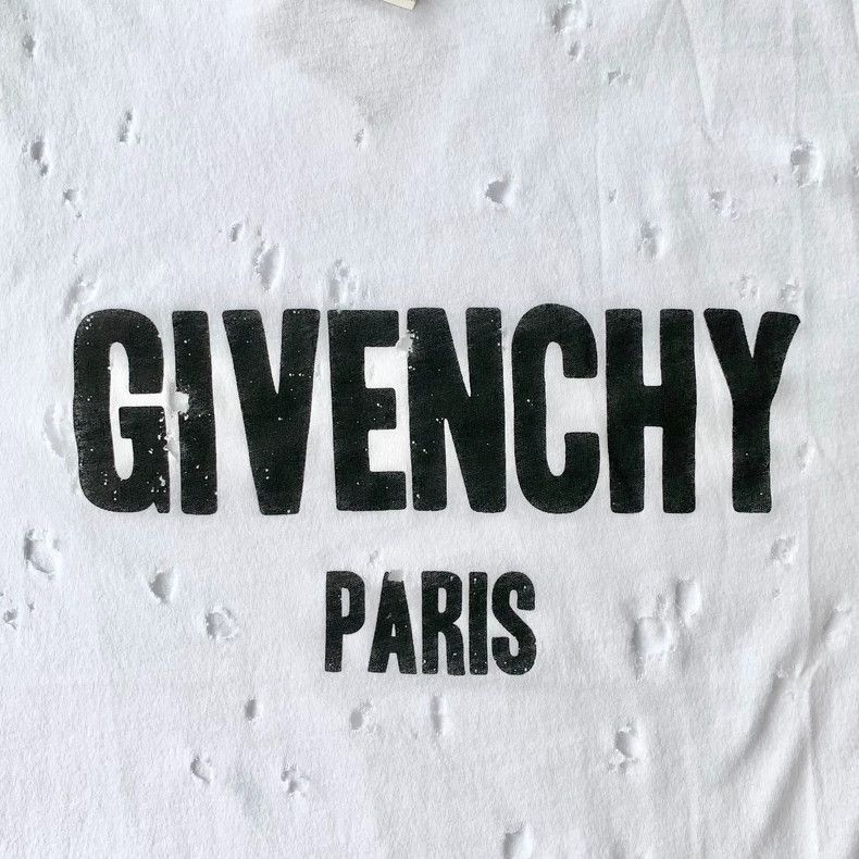 Givenchy Givenchy Brand New Authentic T-Shirt (White Men's Wear) Size US L / EU 52-54 / 3 - 5 Thumbnail