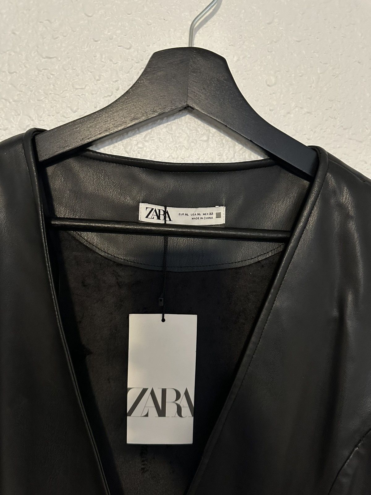 Zara BUTTON UP FRINGE VEST Size XL / US 12-14 / IT 48-50 - 2 Thumbnail