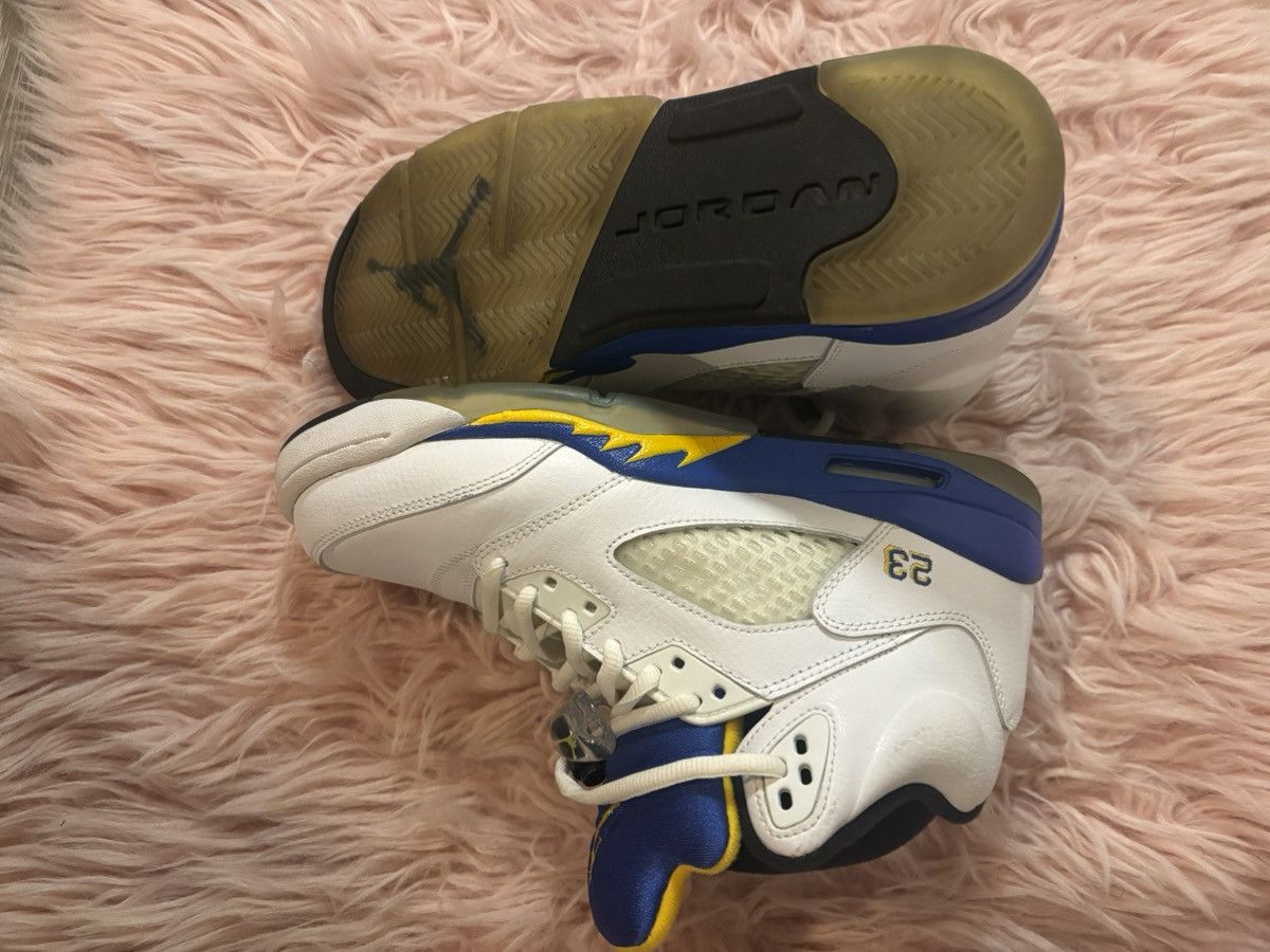 Jordan Brand Air Jordan 5 Laney 2013 Size 6.5Y White Royal Yellow Size US 6.5 / EU 39-40 - 5 Thumbnail