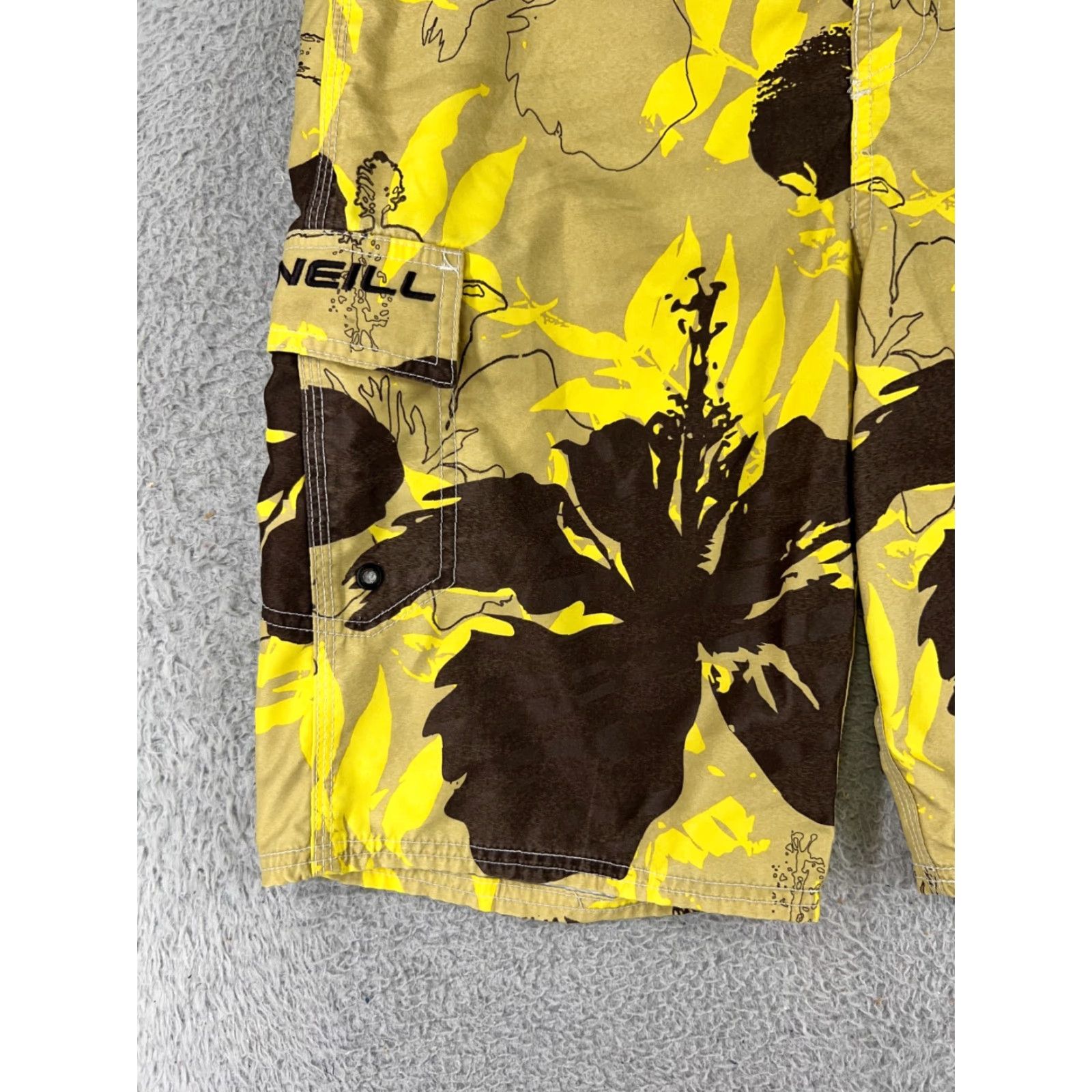 O'Neill O'Neill Men’s Board Shorts 29 Beige Yellow Floral Hibiscus Polyester Swimsuit Beach Surf Aloha Pockets Size US 29 - 5 Thumbnail