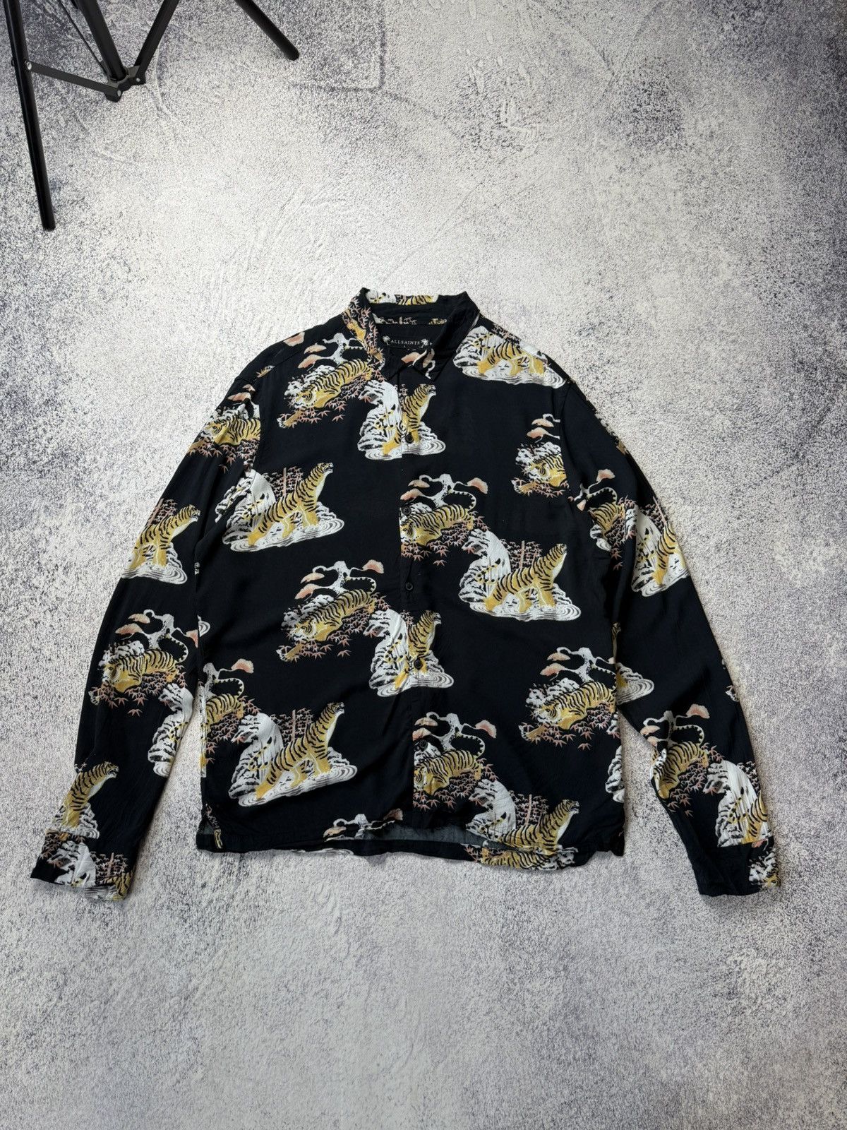 Allsaints Vintage Allsaints Viscose Tiger Crazy Print Y2K Hawaii Shirt Size US L / EU 52-54 / 3 - 4 Thumbnail