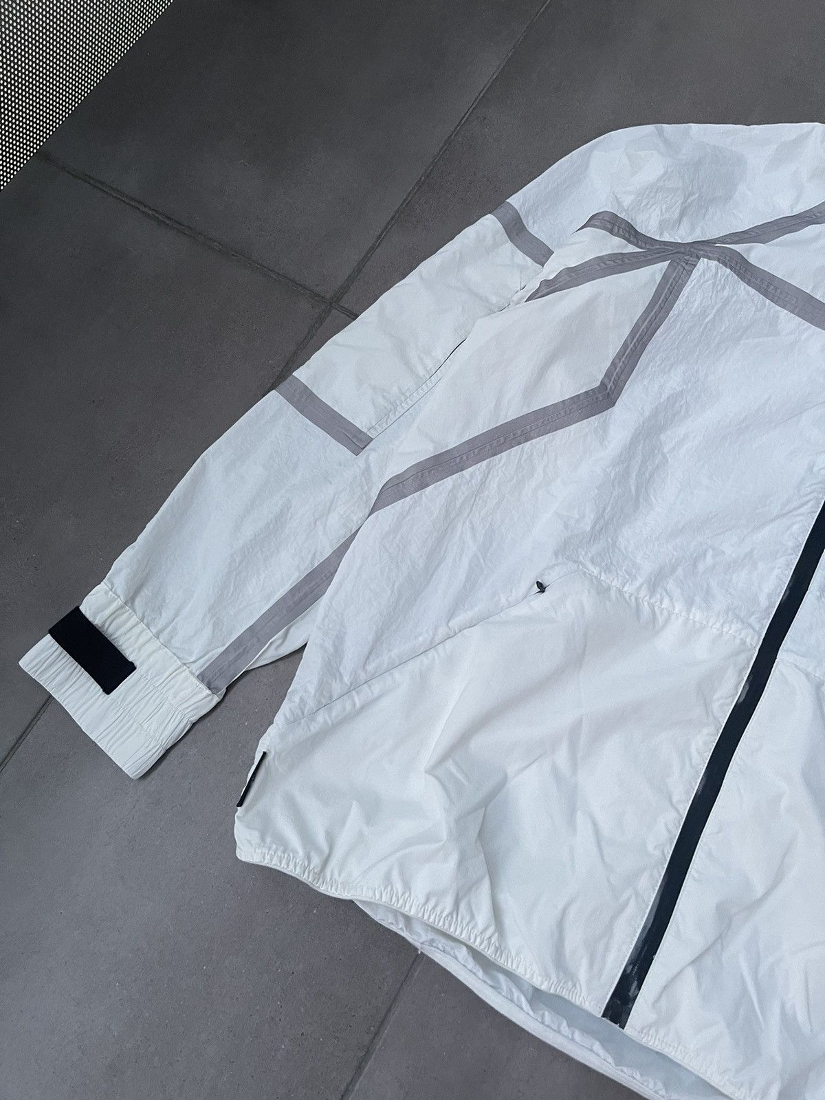 Tobias Birk Nielsen !DS! SS23 Iso Poetism Tobias Birk Nielsen White Nylon Jacket Size US L / EU 52-54 / 3 - 12 Thumbnail