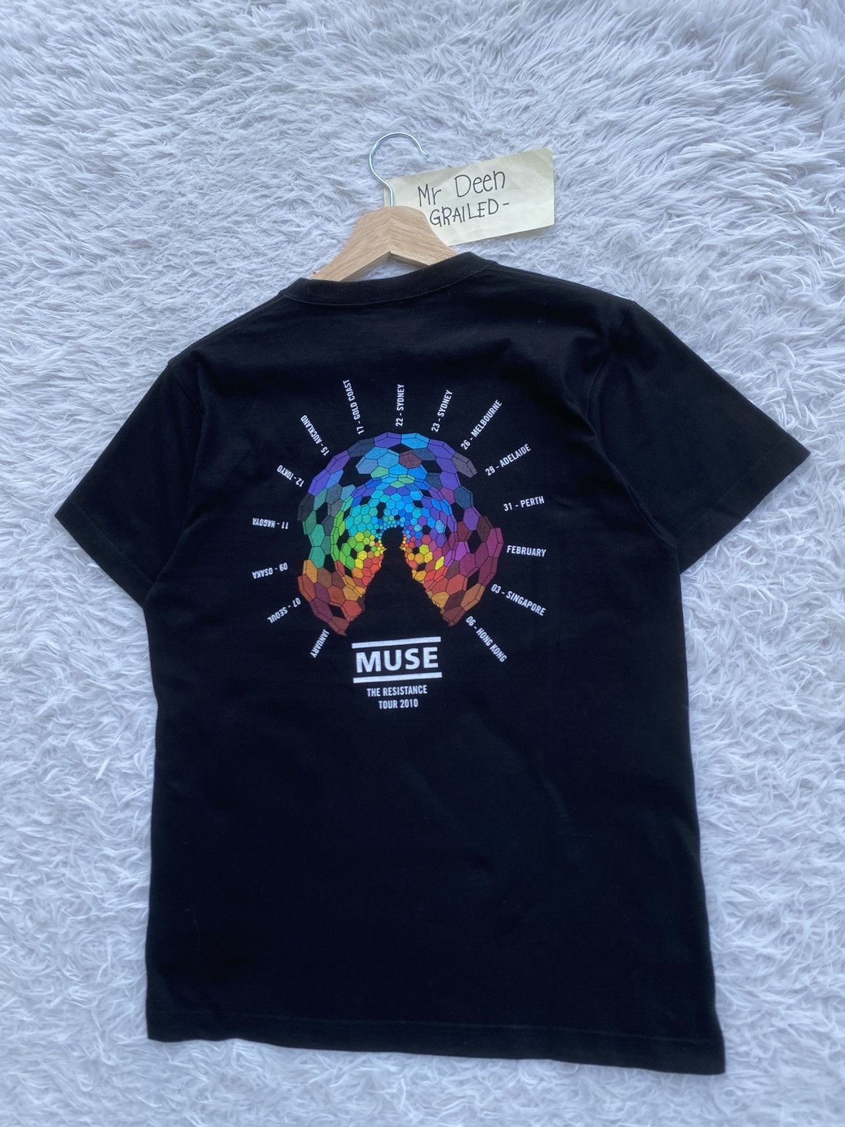 Band Tees Rare Muse The Resistance Tour Concert 2010 Tshirt Size US S / EU 44-46 / 1 - 15 Thumbnail