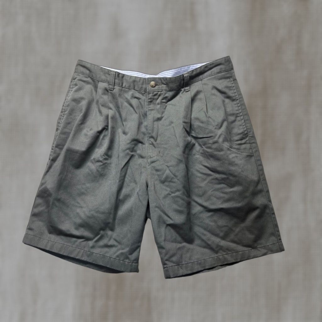 Vintage Vintage Ivy Crew Men's Gray Flat Front Cotton Casual Shorts Size 36 Size US 36 / EU 52 - 1 Thumbnail