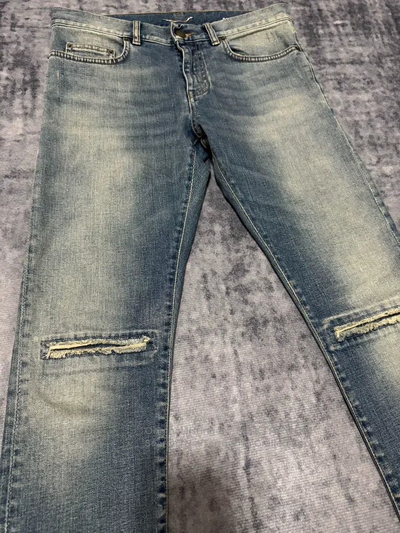 Saint Laurent Paris Saint Laurent Paris Light Blue Frayed Destroyed Slash Jean Size US 30 / EU 46 - 3 Thumbnail