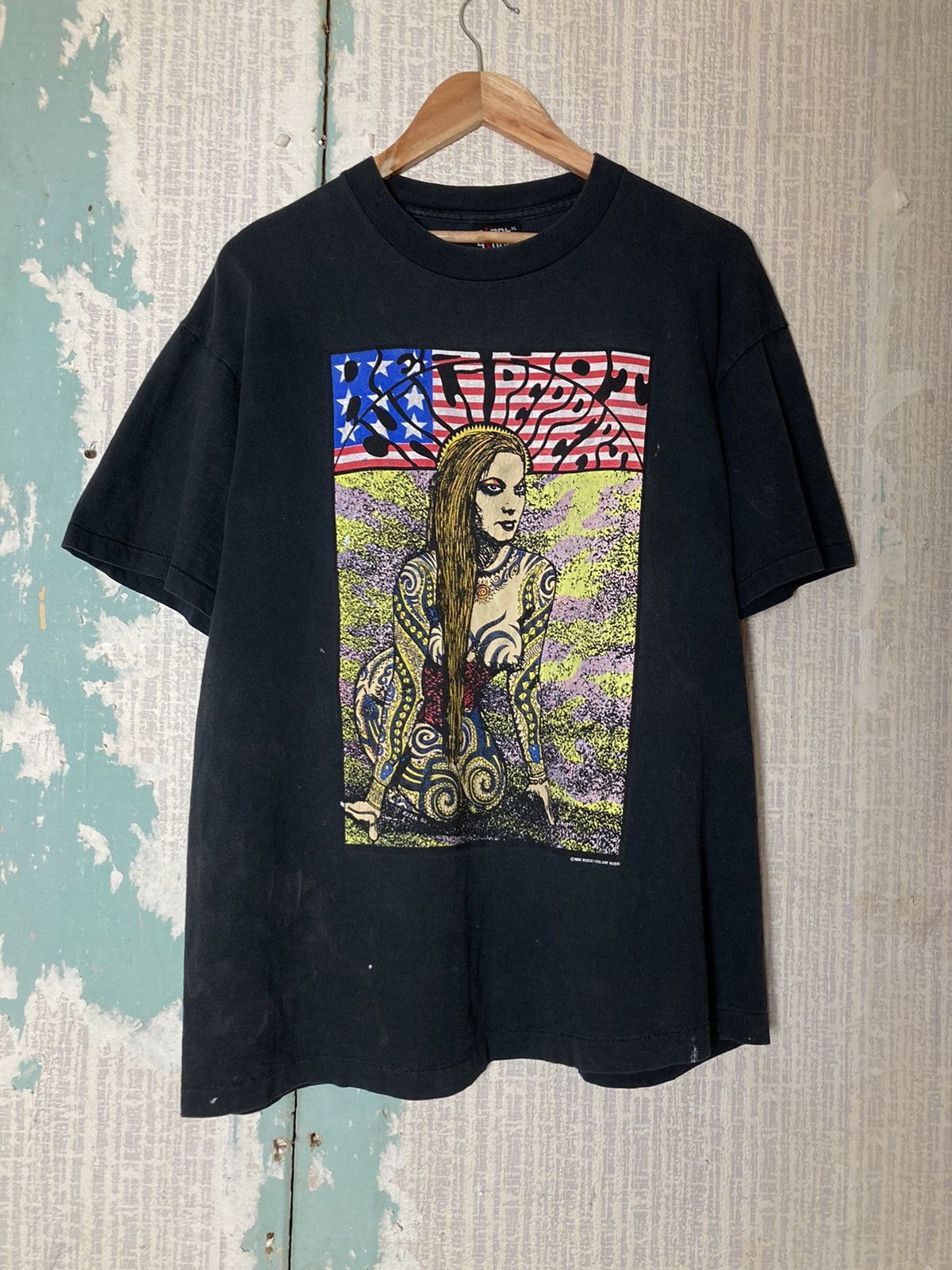 Band Tees × Giant × Vintage Vintage 1992 Red Hot Chili