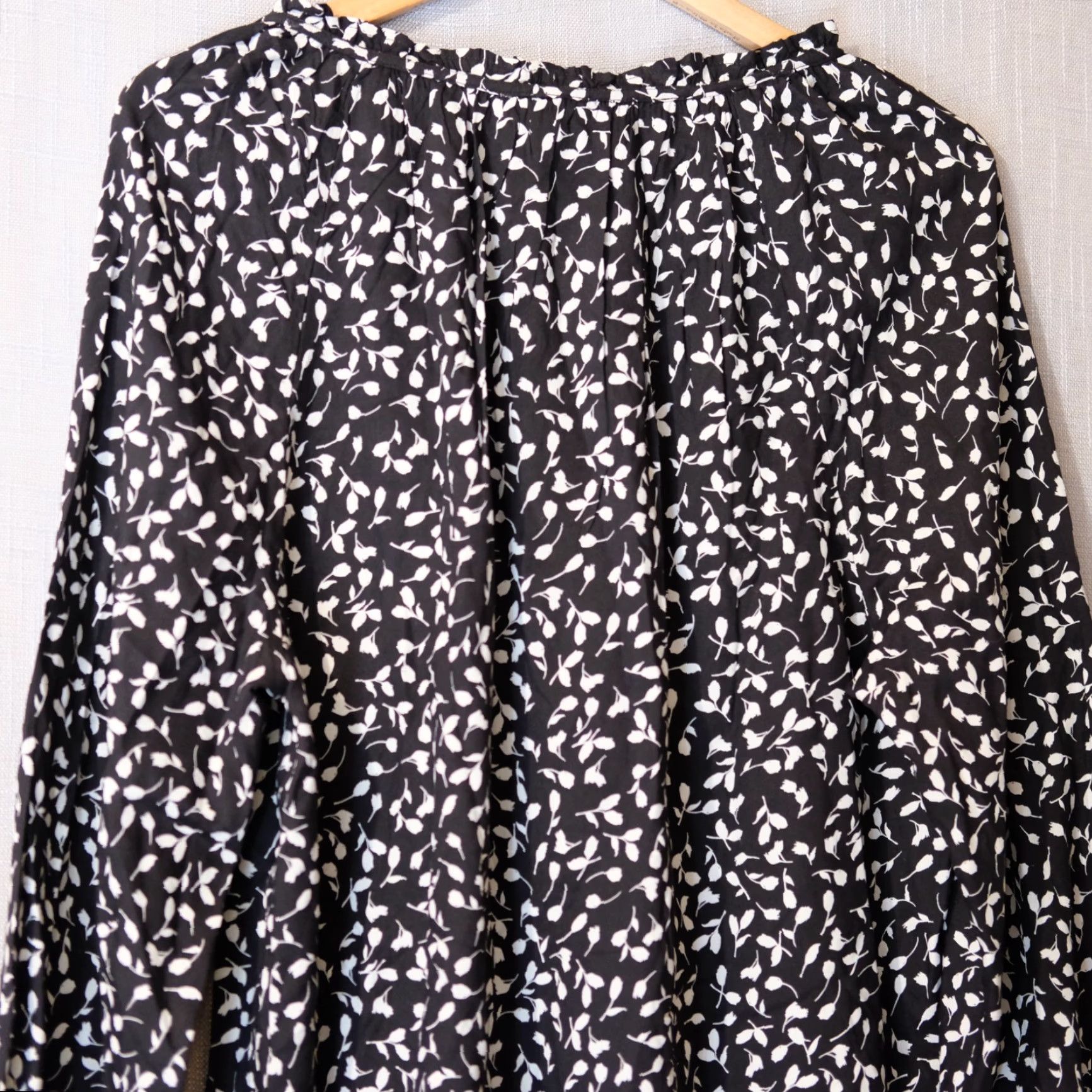 Style & Co Style & Co Blouse Floral Longsleeve Womens XL Black/White #A1-135 Size XL / US 12-14 / IT 48-50 - 6 Thumbnail