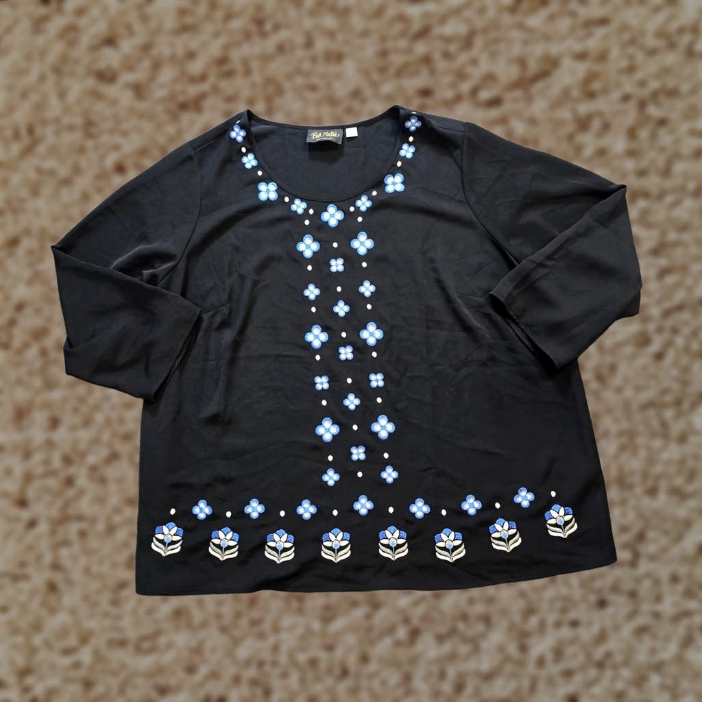 Bob Mackie Mackie Top Women 2X Black Blue Floral Embroidery Casual Classic Shirt Long Sleeve Regular Size Type Plus Size XXL / US 16-18 / IT 52-54 - 1 Thumbnail