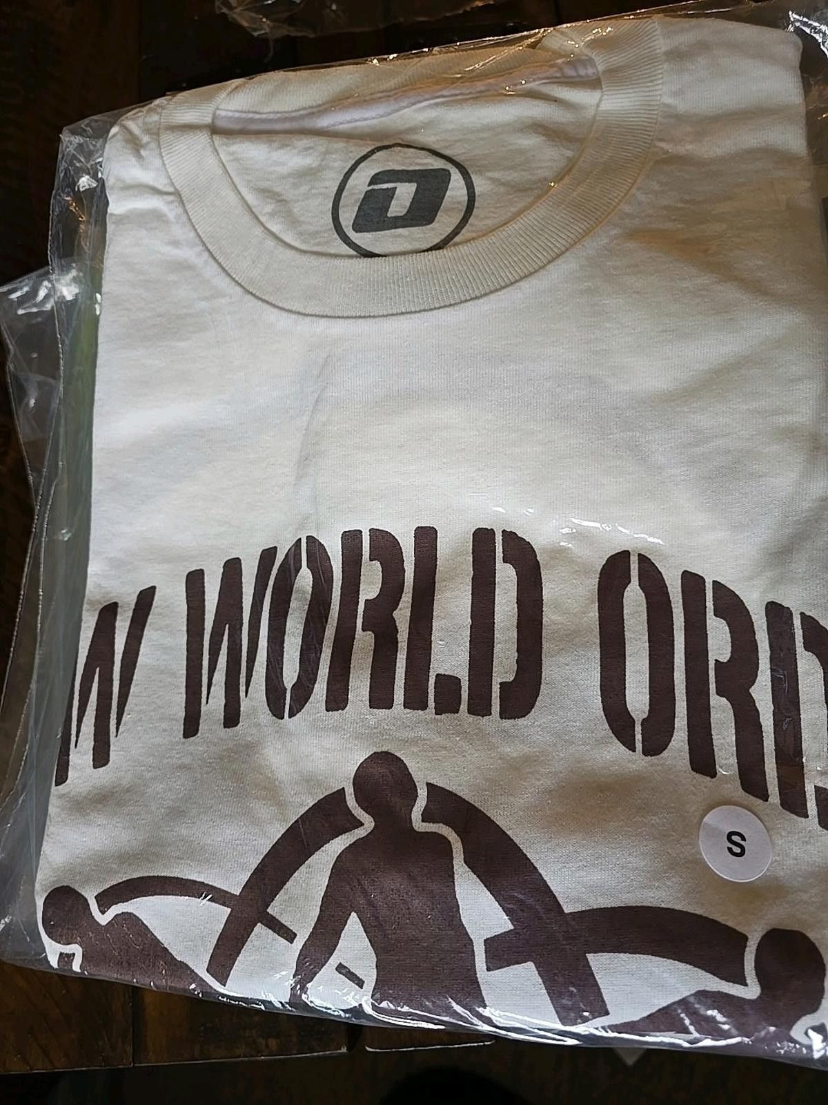 Designer Observance Auto Shop White Small Size US S / EU 44-46 / 1 - 4 Thumbnail