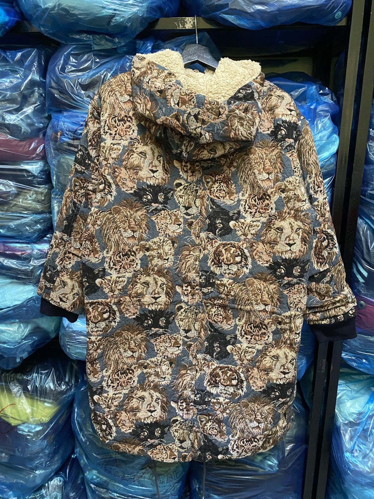 Other Animal Print Tapestry Parka Jacket Bold Lion Jungle Pattern Size US S / EU 44-46 / 1 - 12 Thumbnail
