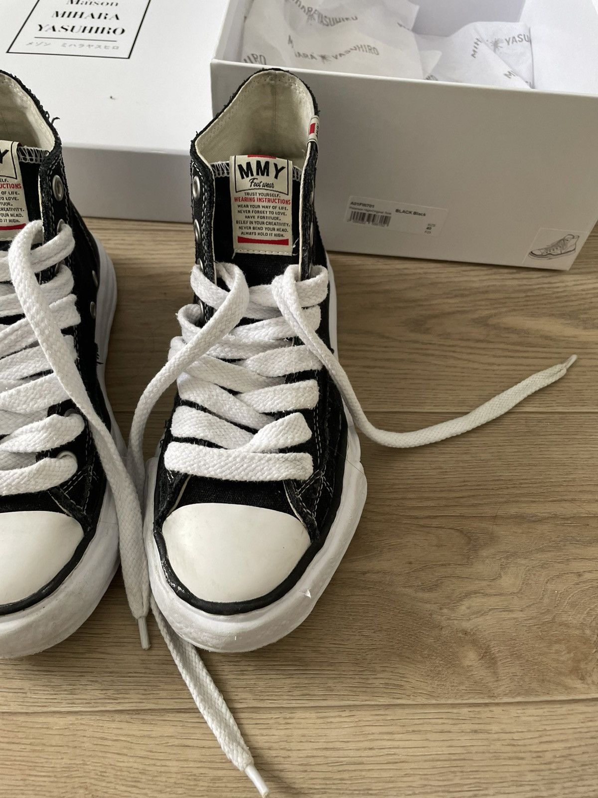Maison MIHARA YASUHIRO MMY Maison Mihara Yasuhiro Peterson High Black Sneakers Size US 7.5 / EU 40-41 - 2 Thumbnail
