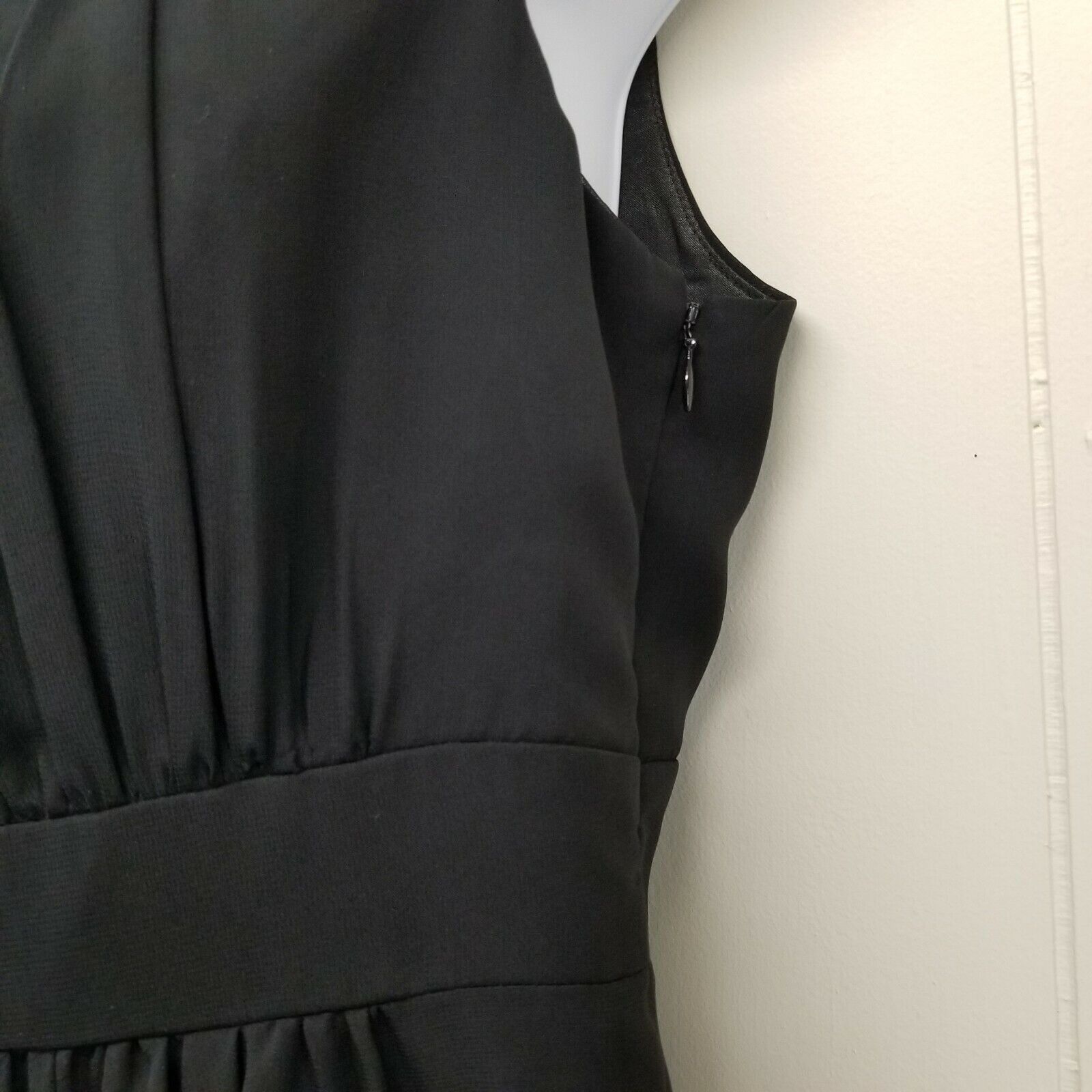 White House Black Market White House Black Market Dress 4 Black Sleeveless Smocked Ga Size S / US 4 / IT 40 - 4 Thumbnail