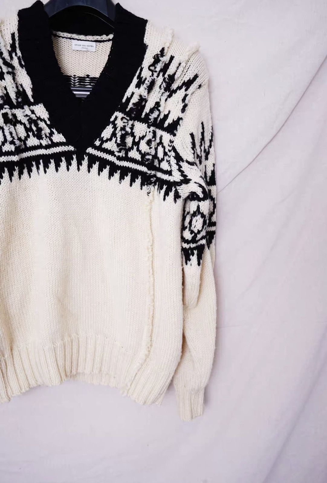 Dries Van Noten Dries Van Noten Cut-out Distressed Sweater Size US M / EU 48-50 / 2 - 4 Thumbnail