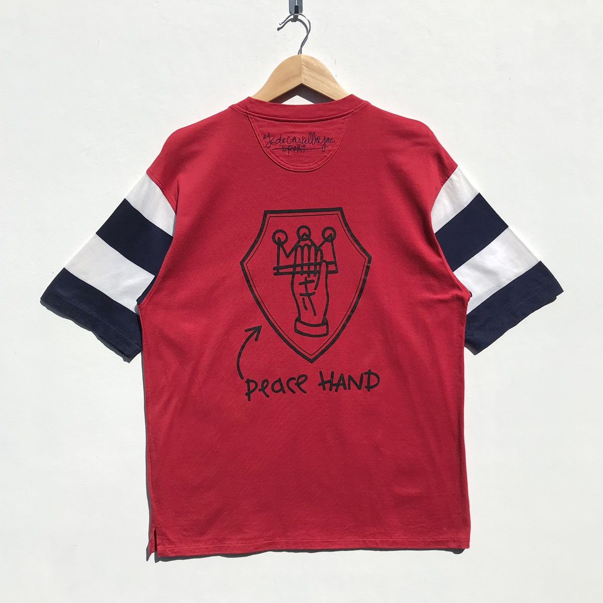 Jean Charles De Castelbajac × Vintage Vintage Jean Charles De Castelbajac Peace Hand Tee Size US M / EU 48-50 / 2 - 2 Thumbnail
